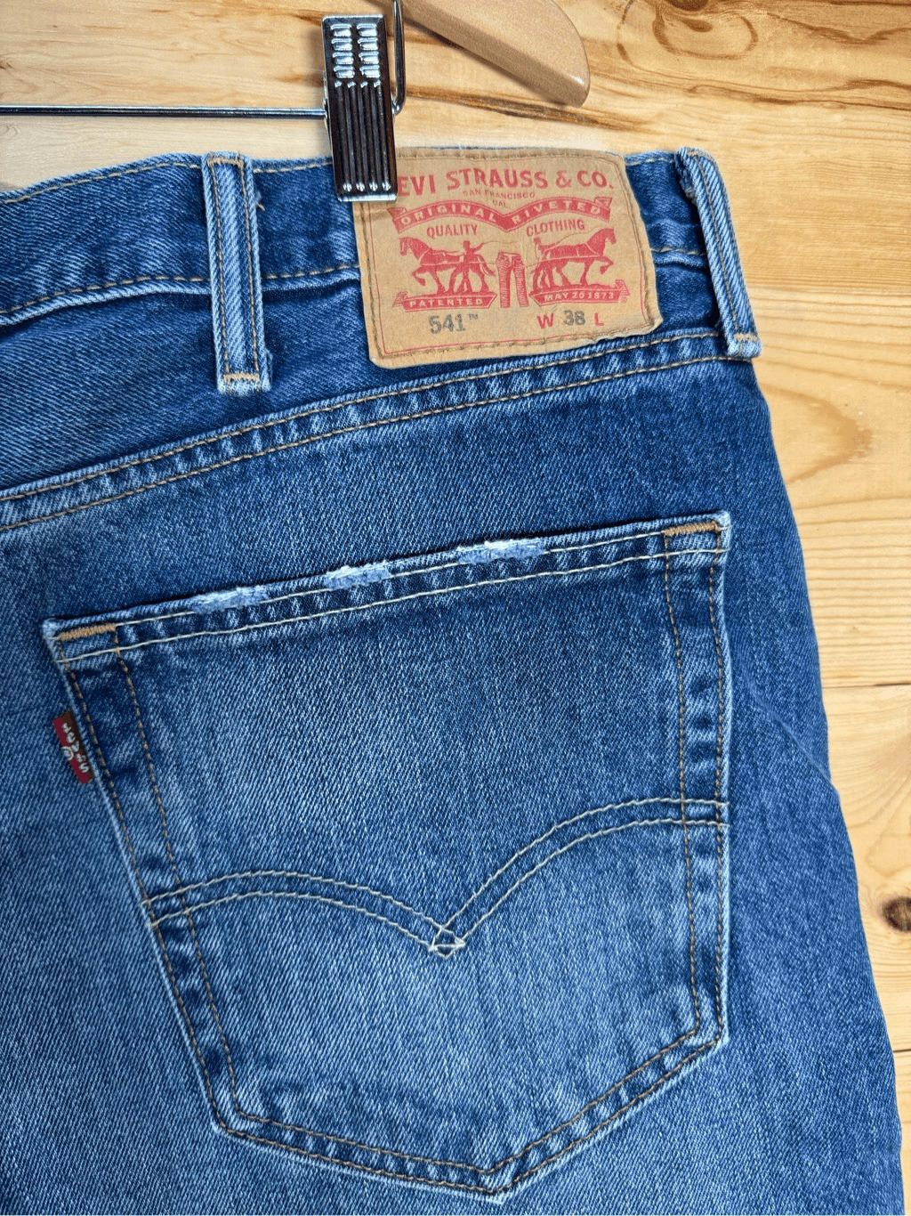 Levi's Levi's 541 Men's Size 38 Relaxed Straight Denim Shorts Size US 38 / EU 54 - 7 Thumbnail
