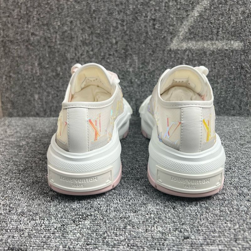 Louis Vuitton Louis Vuitton Stylish Low-Top Sneakers for Women -2508 Size US 6 / IT 36 - 3 Thumbnail