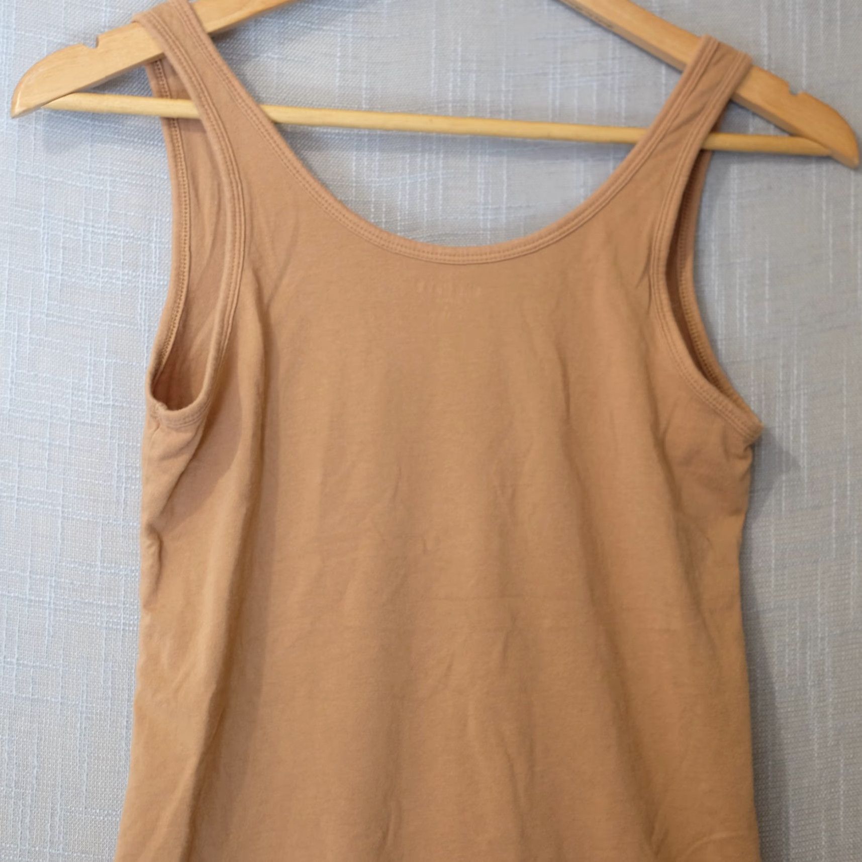 Old Navy EUC Old Navy First Layer Scoop Neck Tank Top Brown Super Soft Womens S Tank S Adults? Size S / US 4 / IT 40 - 7 Thumbnail