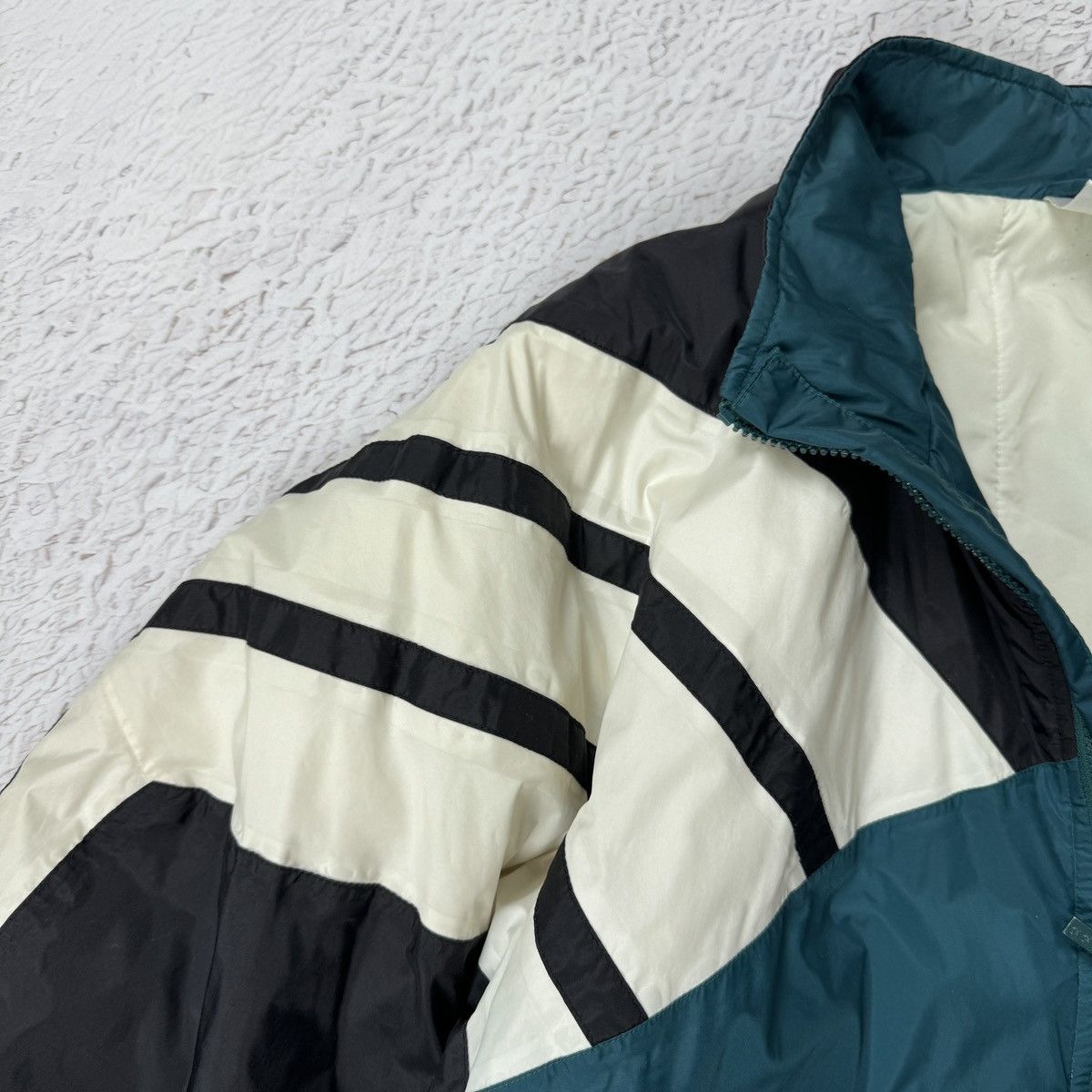 Adidas Adidas vintage 90s rare green puffer jacket Size US L / EU 52-54 / 3 - 9 Thumbnail