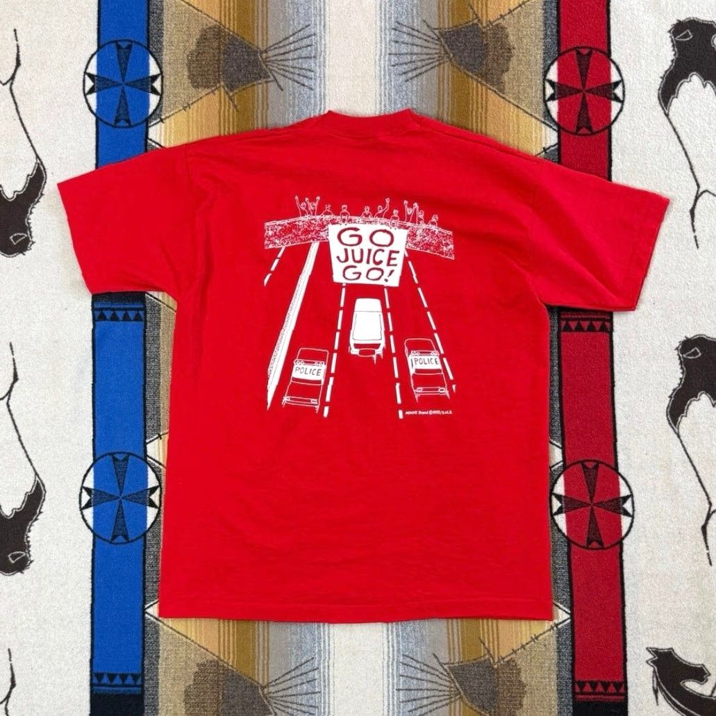 Fruit Of The Loom VINTAGE 90s OJ Simpson Bronco Car Chase T-Shirt XL Mens Red Short Sleeve Made In USA Size US XL / EU 56 / 4 - 3 Thumbnail