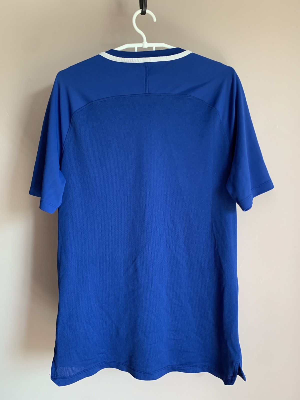 Chelsea Soccer × Nike Chelsea 2018 Football Shirt Nike Soccer Jersey Size L Size US L / EU 52-54 / 3 - 2 Thumbnail