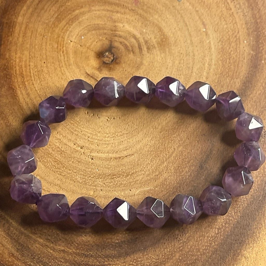 Other Amethyst purple diamond stretch beaded bracelet 7” crystal healing beads 8mm ONE NEW Size ONE SIZE - 4 Thumbnail