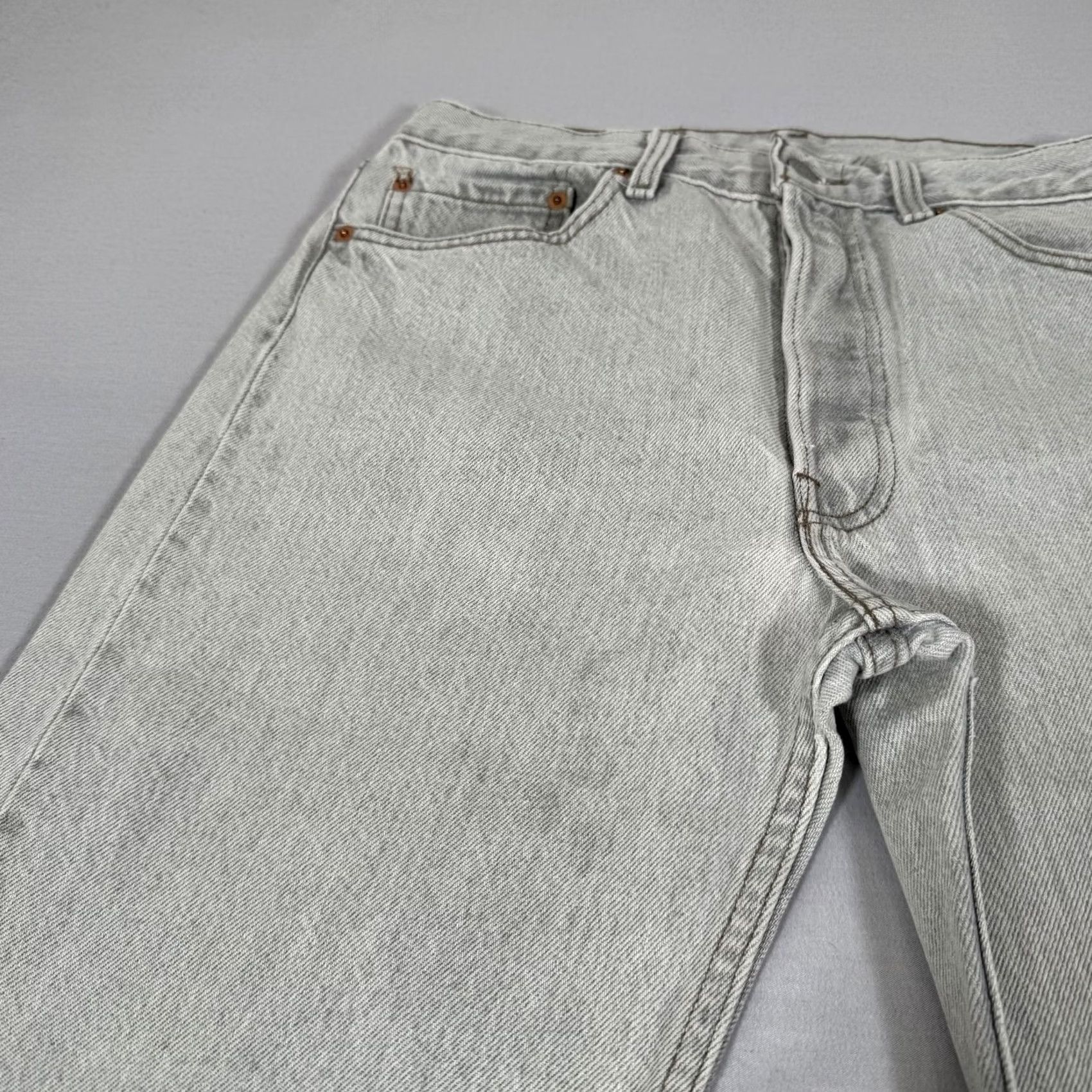 Levi's VINTAGE Levi's 501 Jeans Mens 32x34 Gray Light Wash Straight Leg Denim Pants USA 90s Mens Size US 32 / EU 48 - 3 Thumbnail