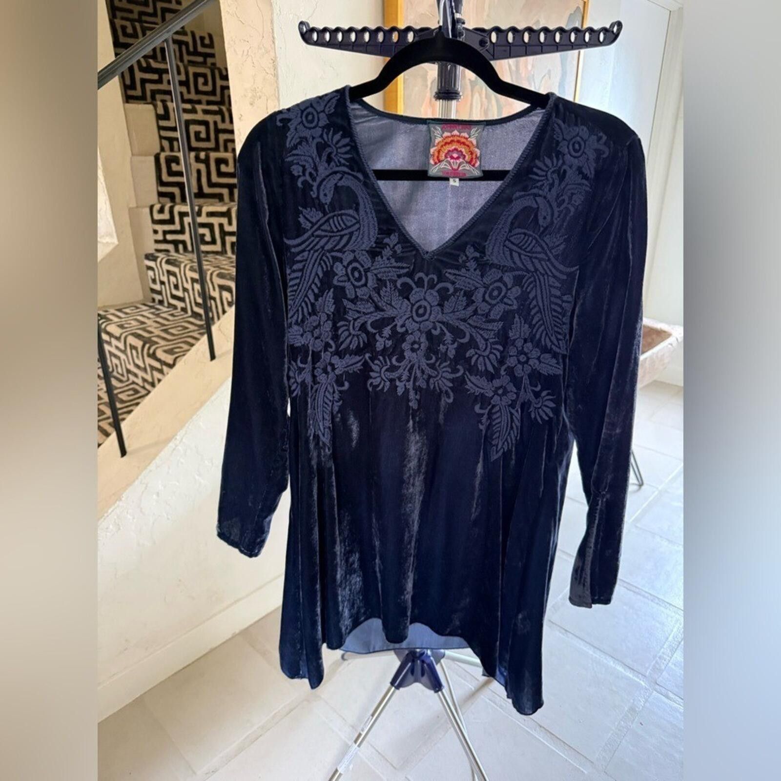 Other Johnny Was $255 Navy Kamala Velvet Embroidered Tunic, Size S Size S / US 4 / IT 40 - 7 Thumbnail