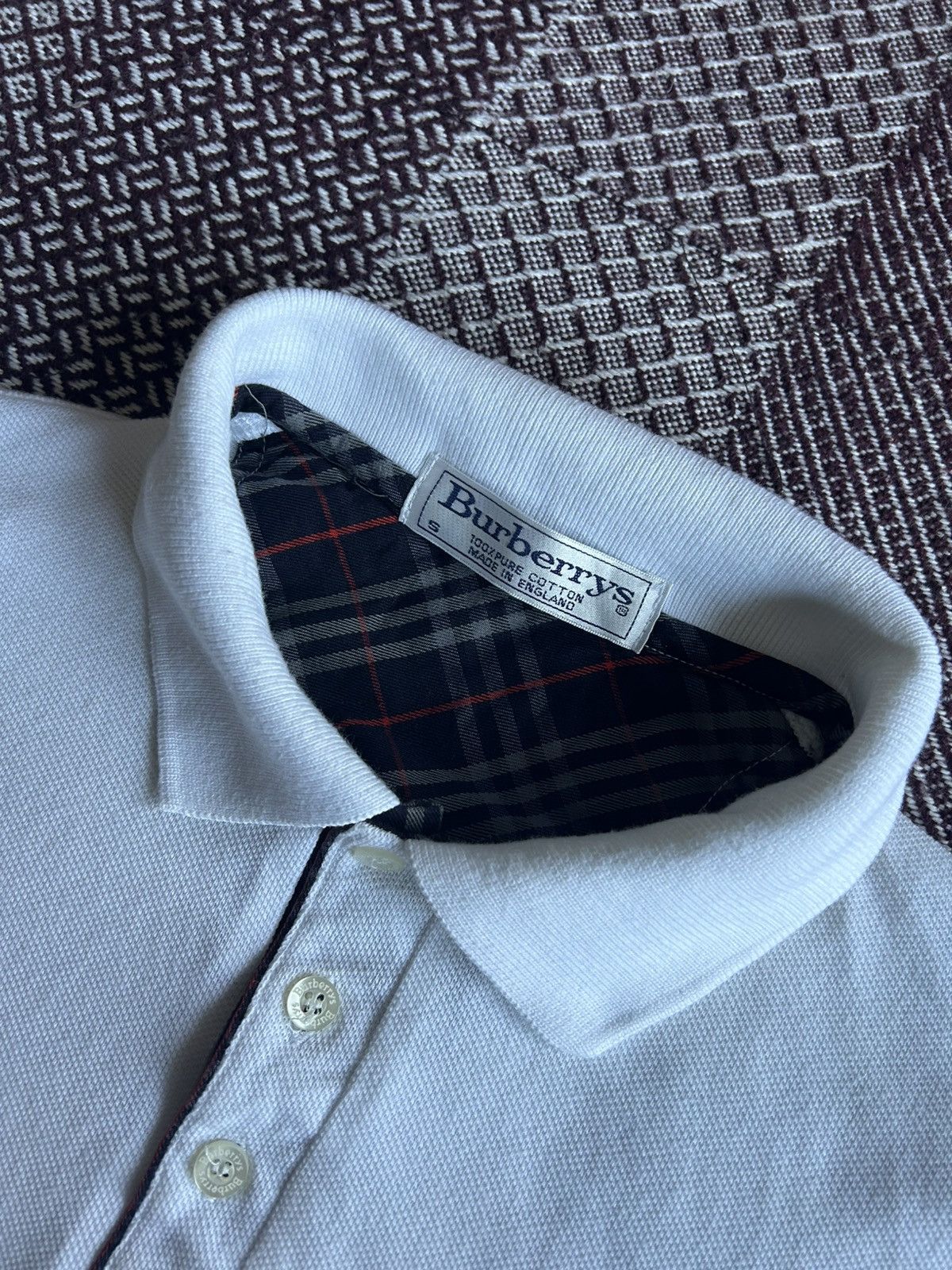 Burberry Vintage Burberry Long Sleeve Polo Solid Style Nova Check Size US S / EU 44-46 / 1 - 4 Thumbnail
