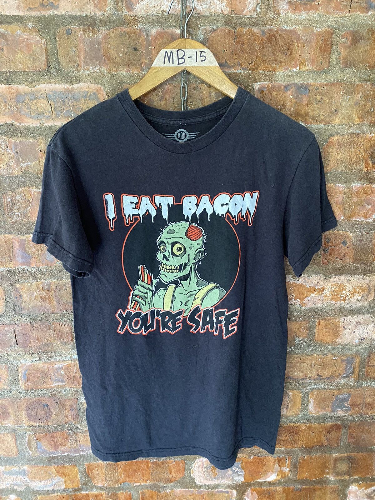 Mad Engine 2000s Mad engine Zombie i eat bacon Size US S / EU 44-46 / 1 - 2 Thumbnail