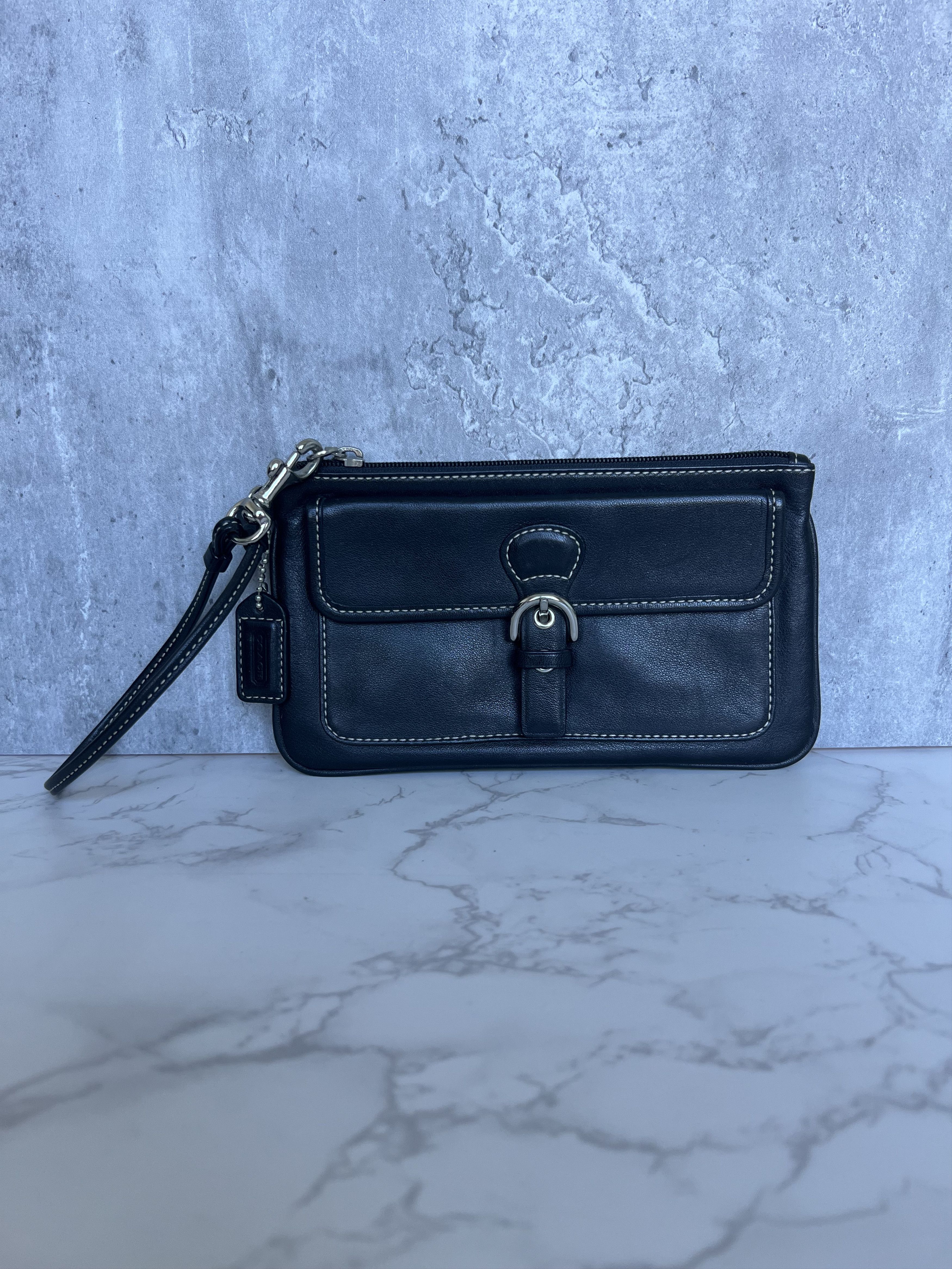 Coach Coach Black Leather Wristlet - NWT Size ONE SIZE - 1 Thumbnail