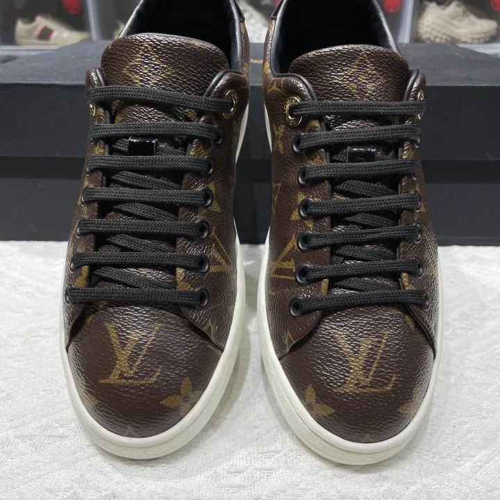Louis Vuitton Louis Vuitton Frontrow Monogram Fashion Sneakers -2508 Size US 5 / IT 35 - 6 Thumbnail