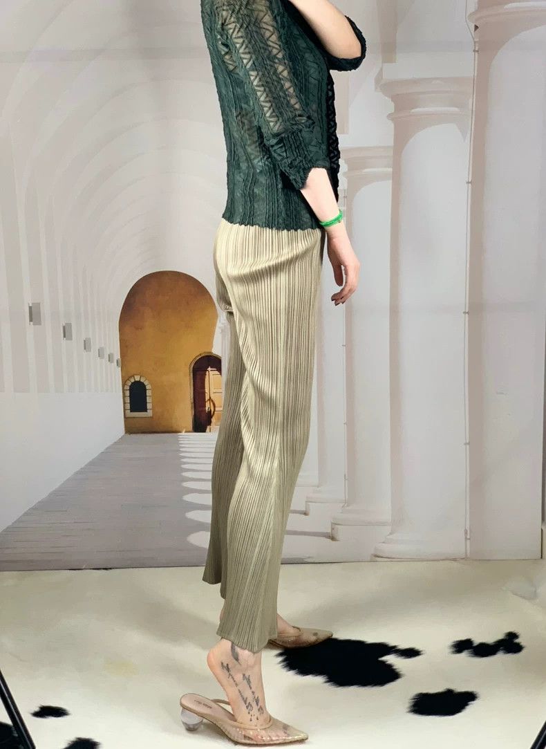 Issey Miyake Issey Miyake Khaki flared pants Size 23" - 4 Thumbnail