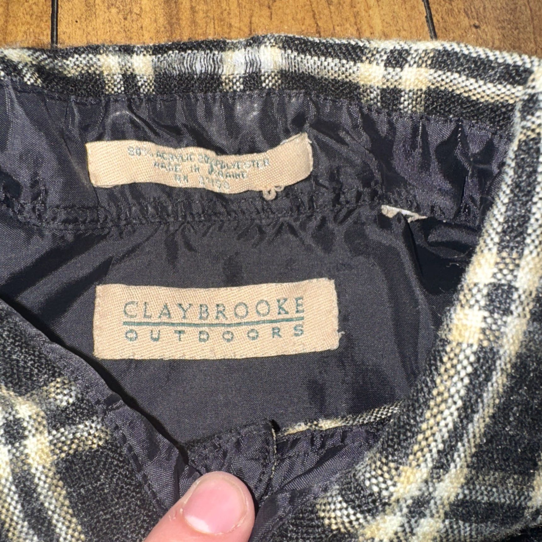 Vintage VINTAGE Cleybrook Outdoors Flannel Black 21x27 Men Shirt L Black Long Sleeve Regular Button-Up Outdoors Mens Size US L / EU 52-54 / 3 - 3 Thumbnail
