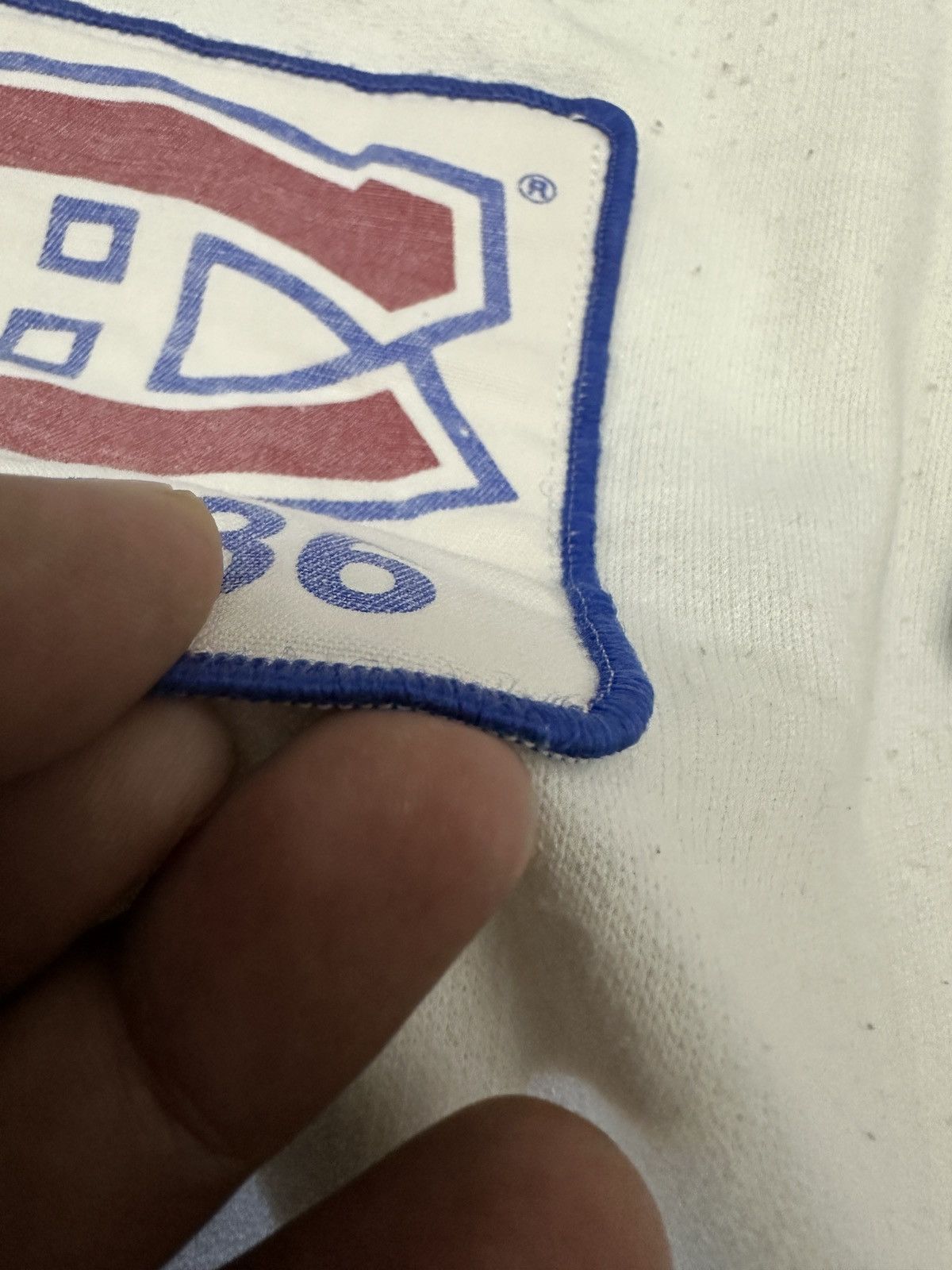 NHL 🔥🔥🔥90’s Montreal Canadiens Championship Patches Sweatshirt Size US L / EU 52-54 / 3 - 8 Thumbnail