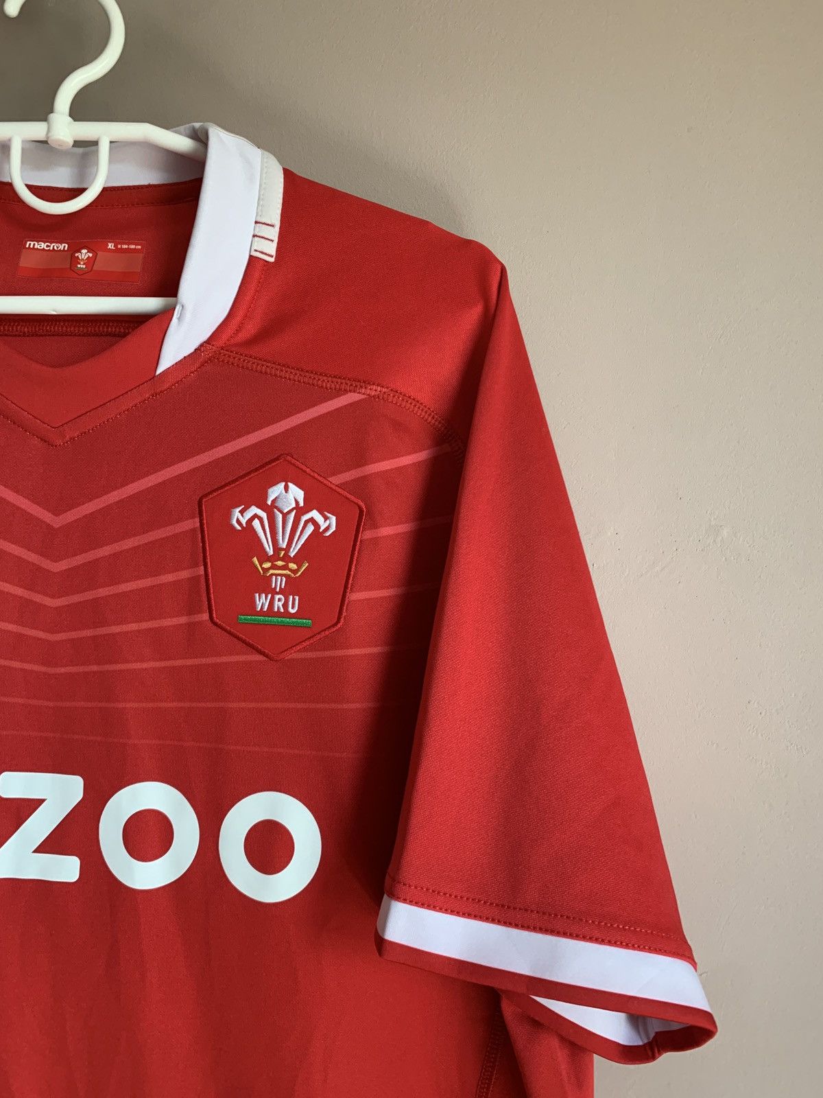 Macron Wales Home Rugby Union Shirt Macron Jersey Size XL Size US XL / EU 56 / 4 - 4 Thumbnail