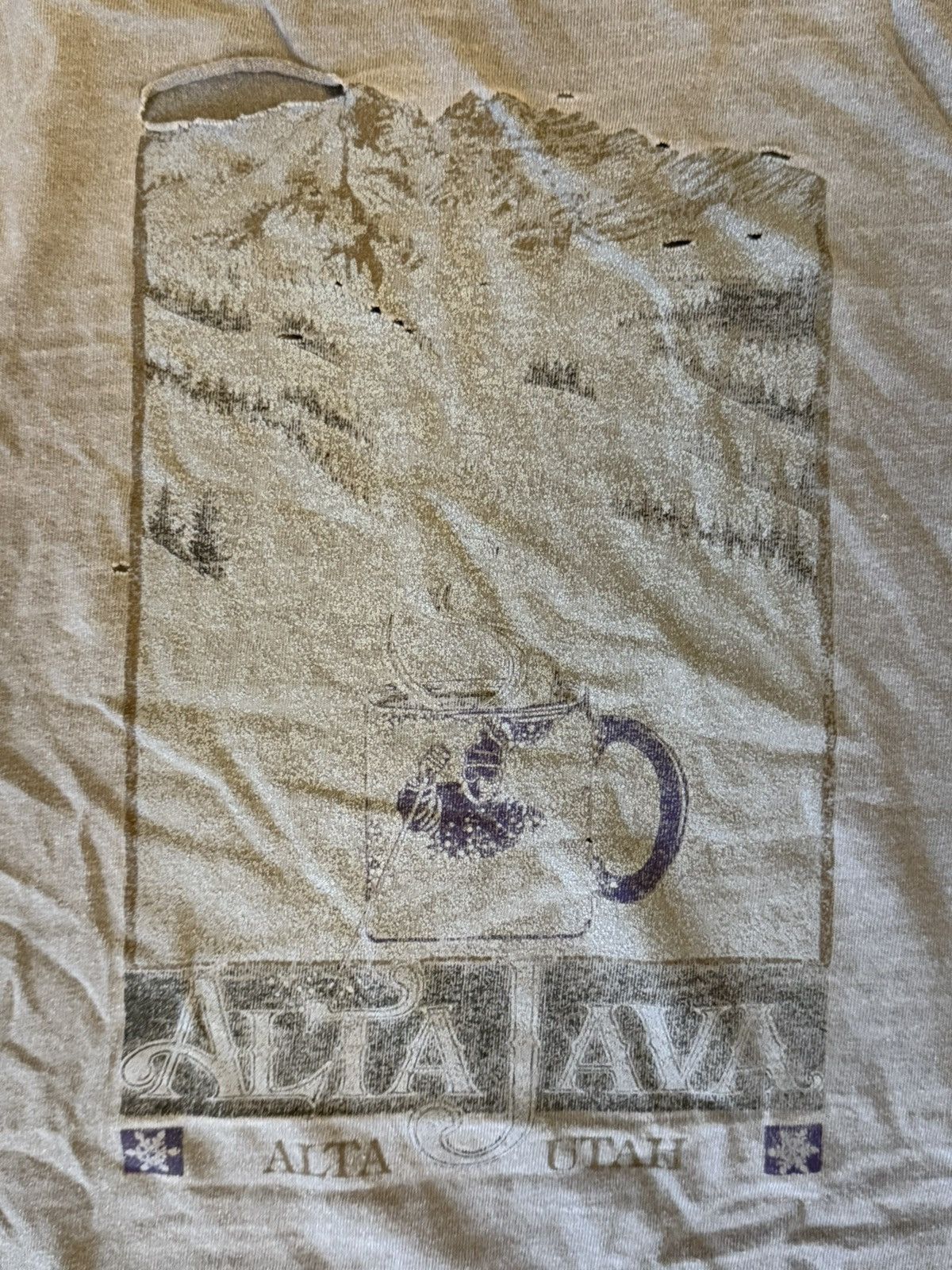 Other Vintage Alta Utah Distressed Tourist Tee L Grunge Ski Shirt Size US L / EU 52-54 / 3 - 3 Thumbnail