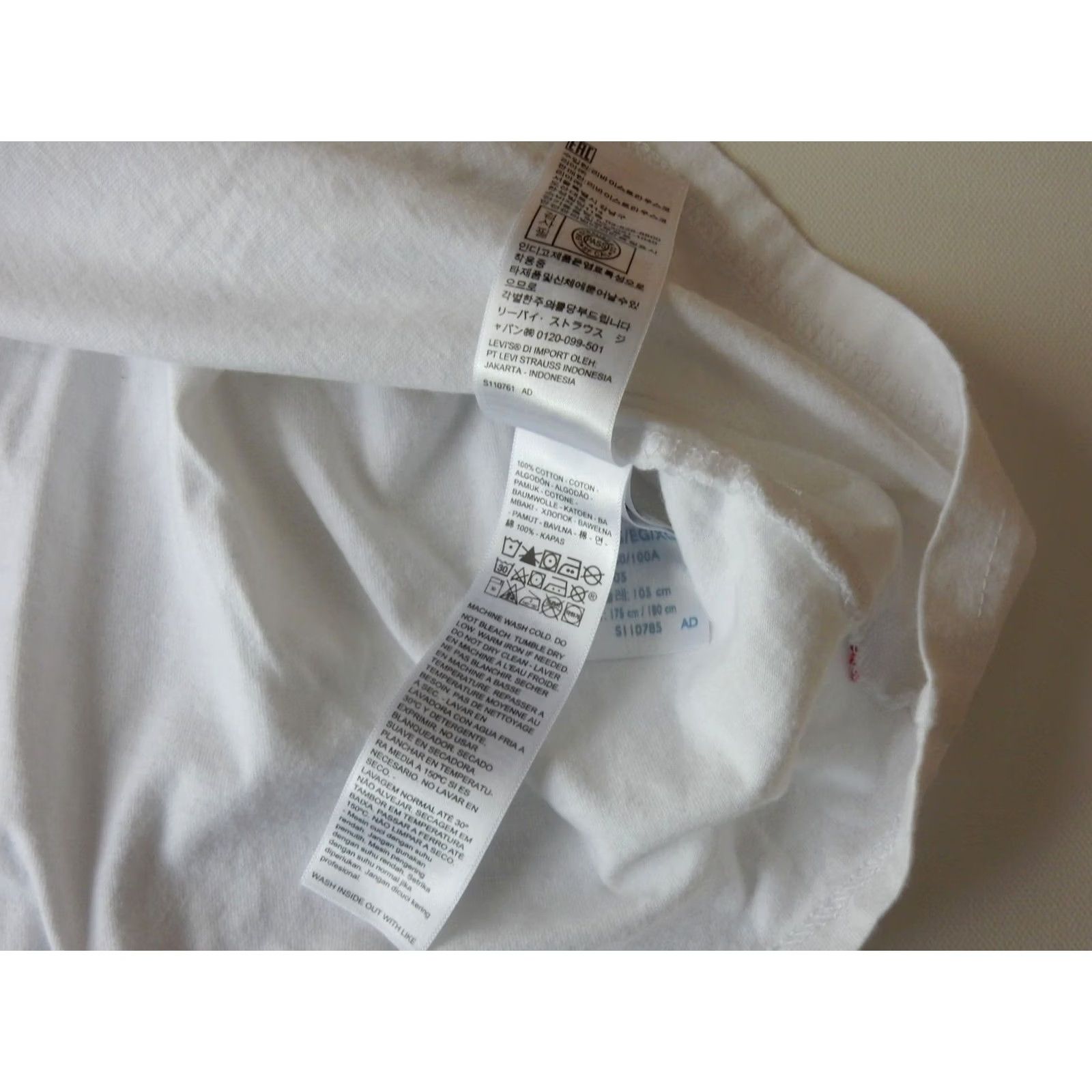 Levi's Levi's T-Shirt Men Short Sleeve XL White Graphic Print MINT Condition Size US XL / EU 56 / 4 - 4 Thumbnail