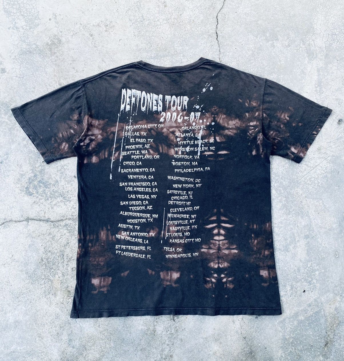 Band Tees Vintage Y2K Deftones Tour Band Thrashed Tees (Altered) Size US L / EU 52-54 / 3 - 2 Thumbnail