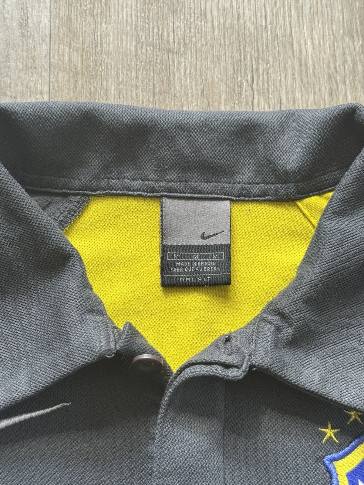 Nike Brazil 2004 Total 90 Nike Shirt Size US M / EU 48-50 / 2 - 4 Thumbnail