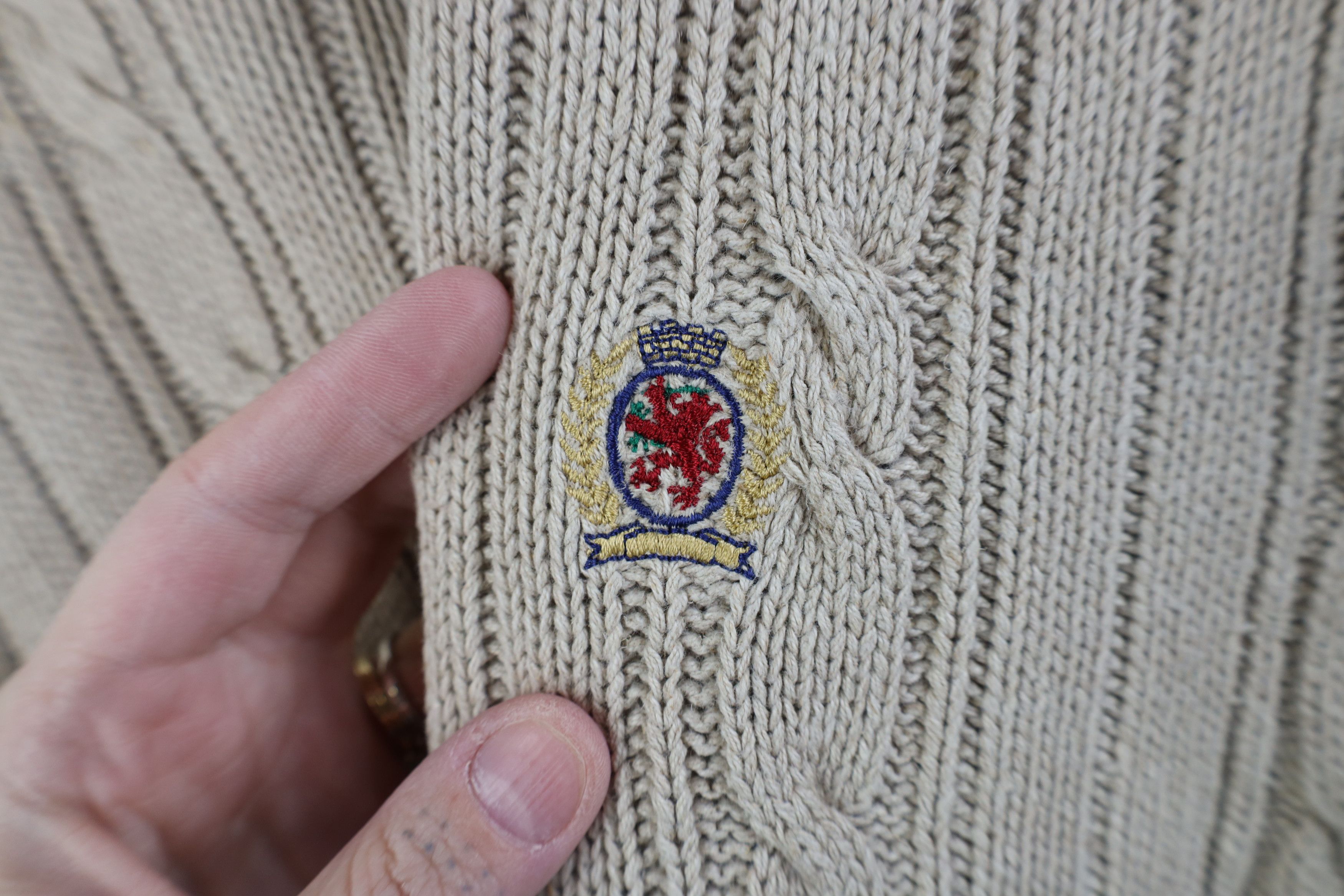 Tommy Hilfiger Vintage 90s Tommy Hilfiger Cable Knit Fisherman Sweater Size US L / EU 52-54 / 3 - 4 Thumbnail