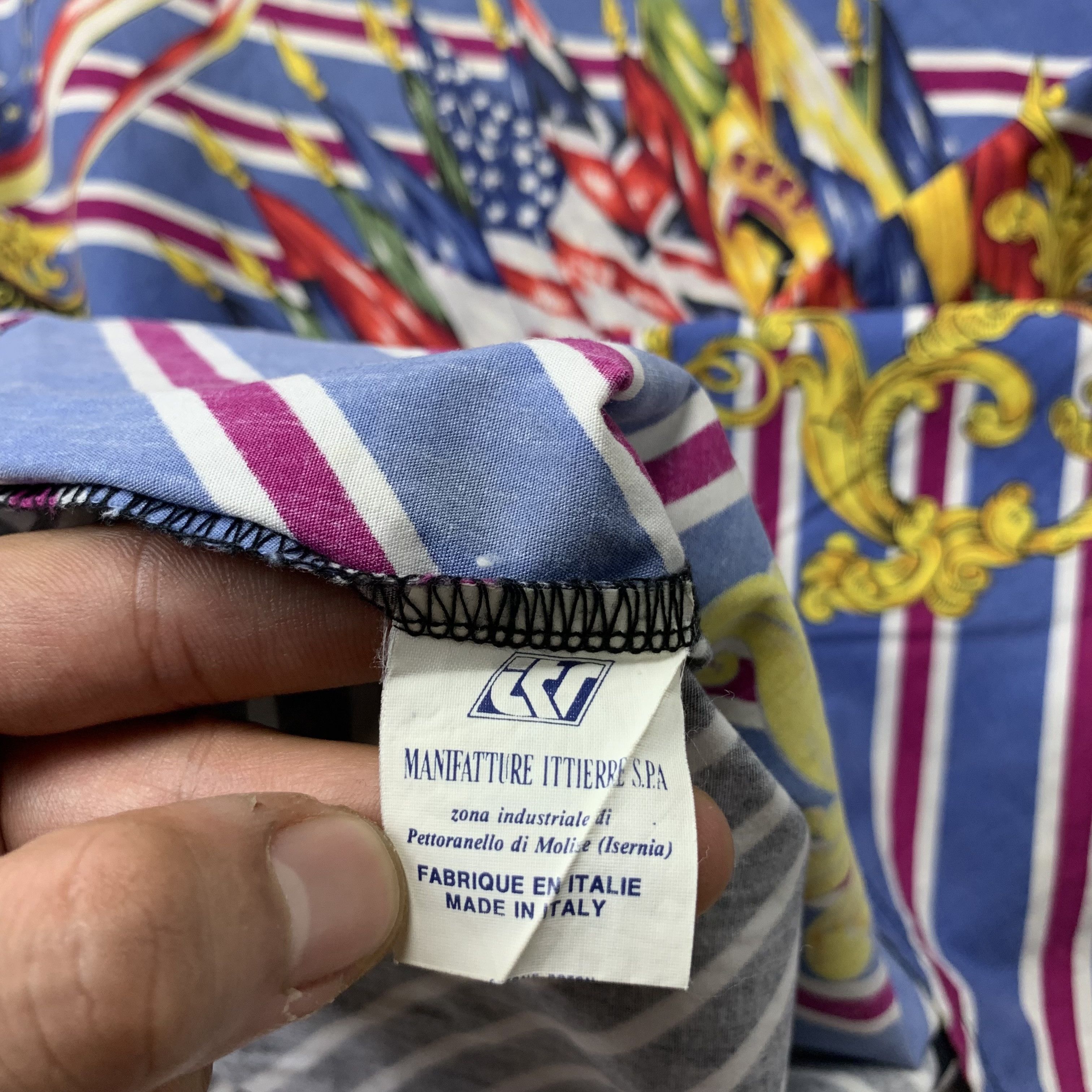 Versace Vintage Versace Jeans Couture Button Up Shirt Size US S / EU 44-46 / 1 - 7 Thumbnail