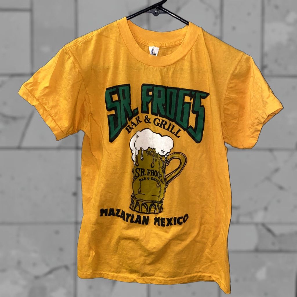 Vintage VINTAGE Fajer Graphic Tee Shirt Adult Small Yellow Sr. Frogs Grill Mexico 17.5 in Armpit Mens Womens Size US S / EU 44-46 / 1 - 1 Thumbnail