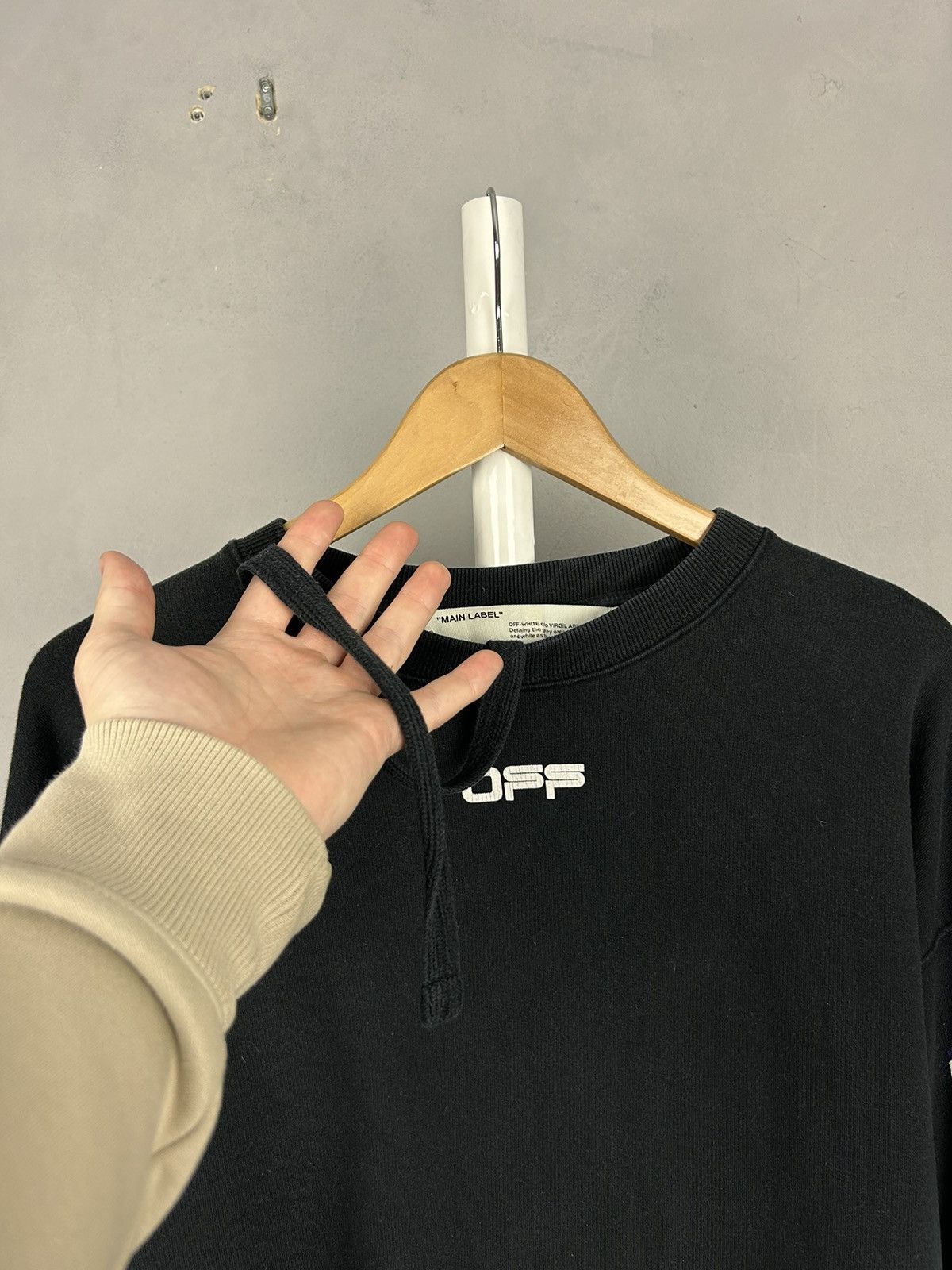 Off-White Off-White Cabin Baggage Arrows Sweatshirt Size US XS / EU 42 / 0 - 11 Thumbnail