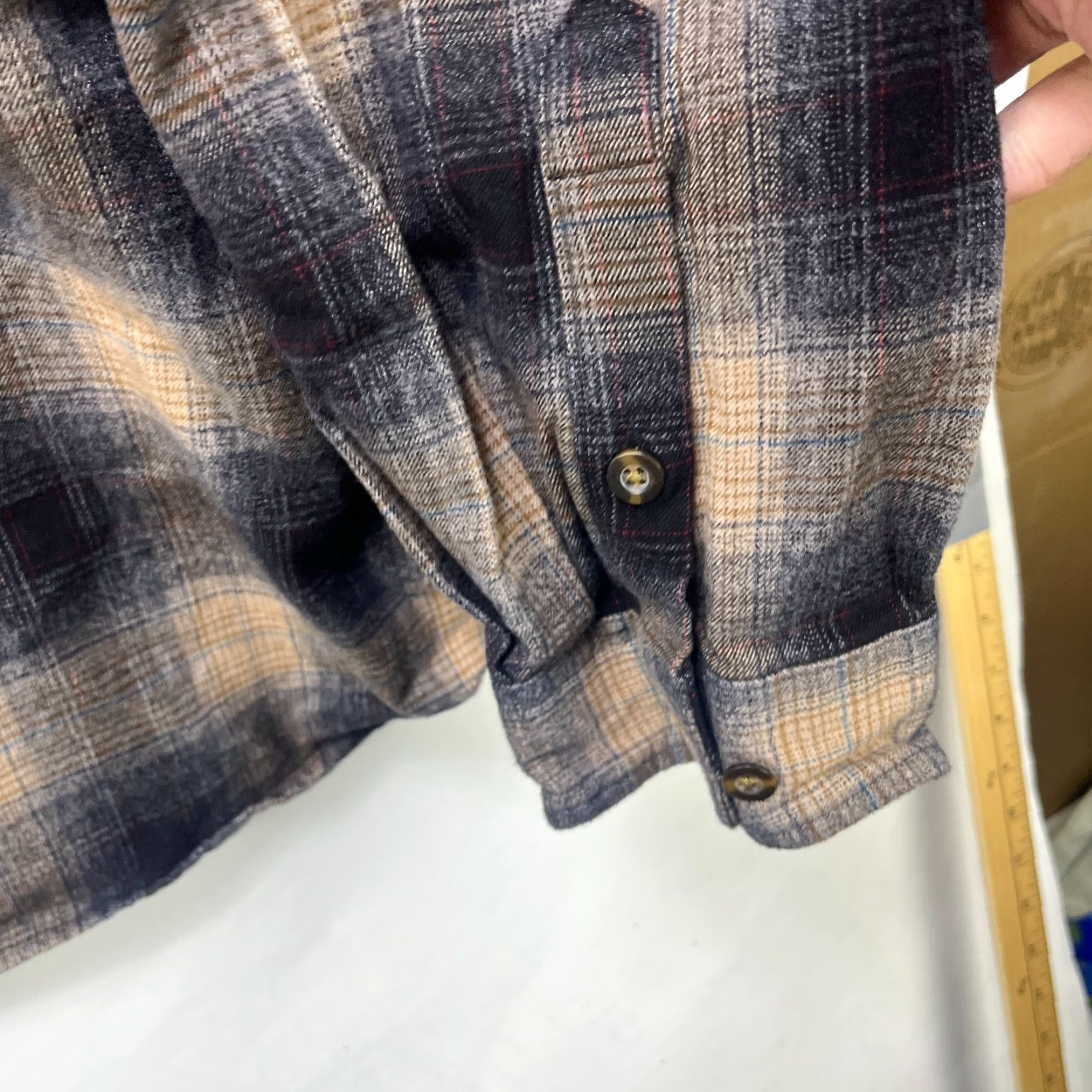 Carhartt VINTAGE Carhartt Shirt Plaid Button-Up 2XL Beige Cotton Flannel Casual Workwear Men Regular Size US XXL / EU 58 / 5 - 5 Thumbnail