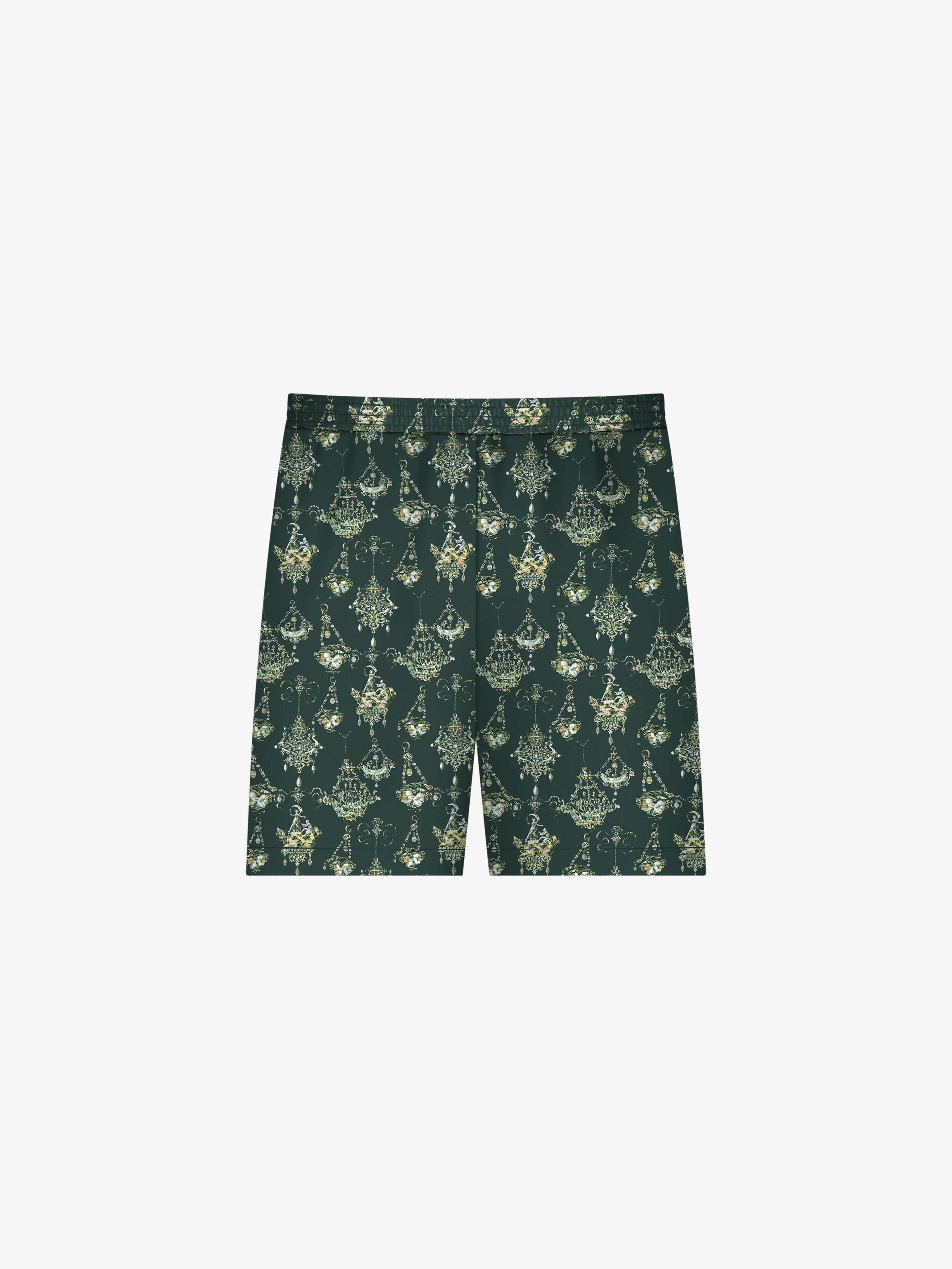 o1w1db10925 Tailored Jogger Shorts in Multicolor