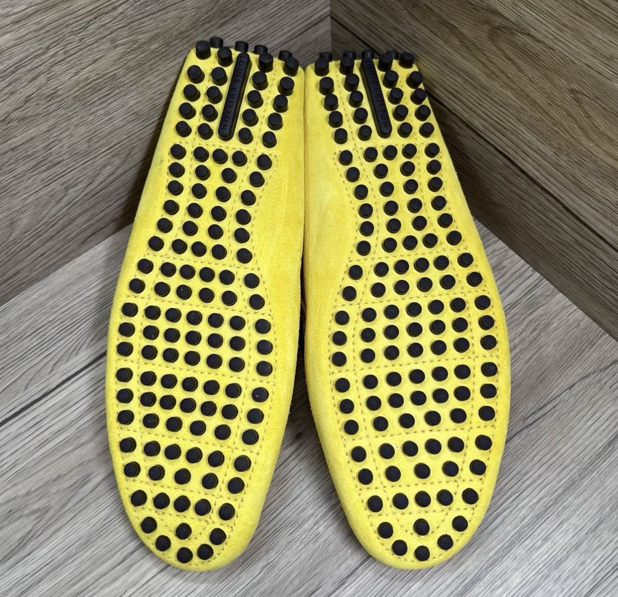 Louis Vuitton Louis Vuitton Porto Vecchio Yellow Circle Logo Loafers J41 Size US 8.5 / EU 41-42 - 5 Thumbnail