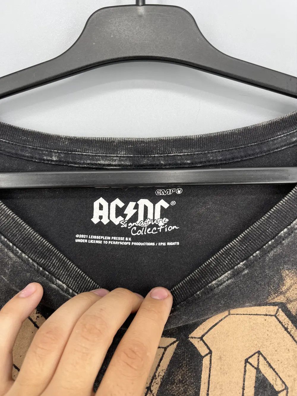 Band Tees Vintage ACDC Hells Bells Heavy Metal Rock Tshirt Size 3XL Size US XXL / EU 58 / 5 - 7 Thumbnail