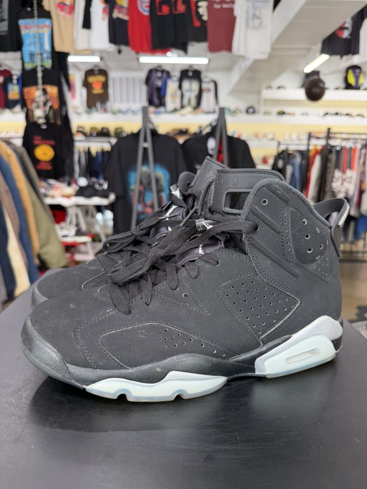 Air Jordan 6 Chrome Size 9.5 (2022)