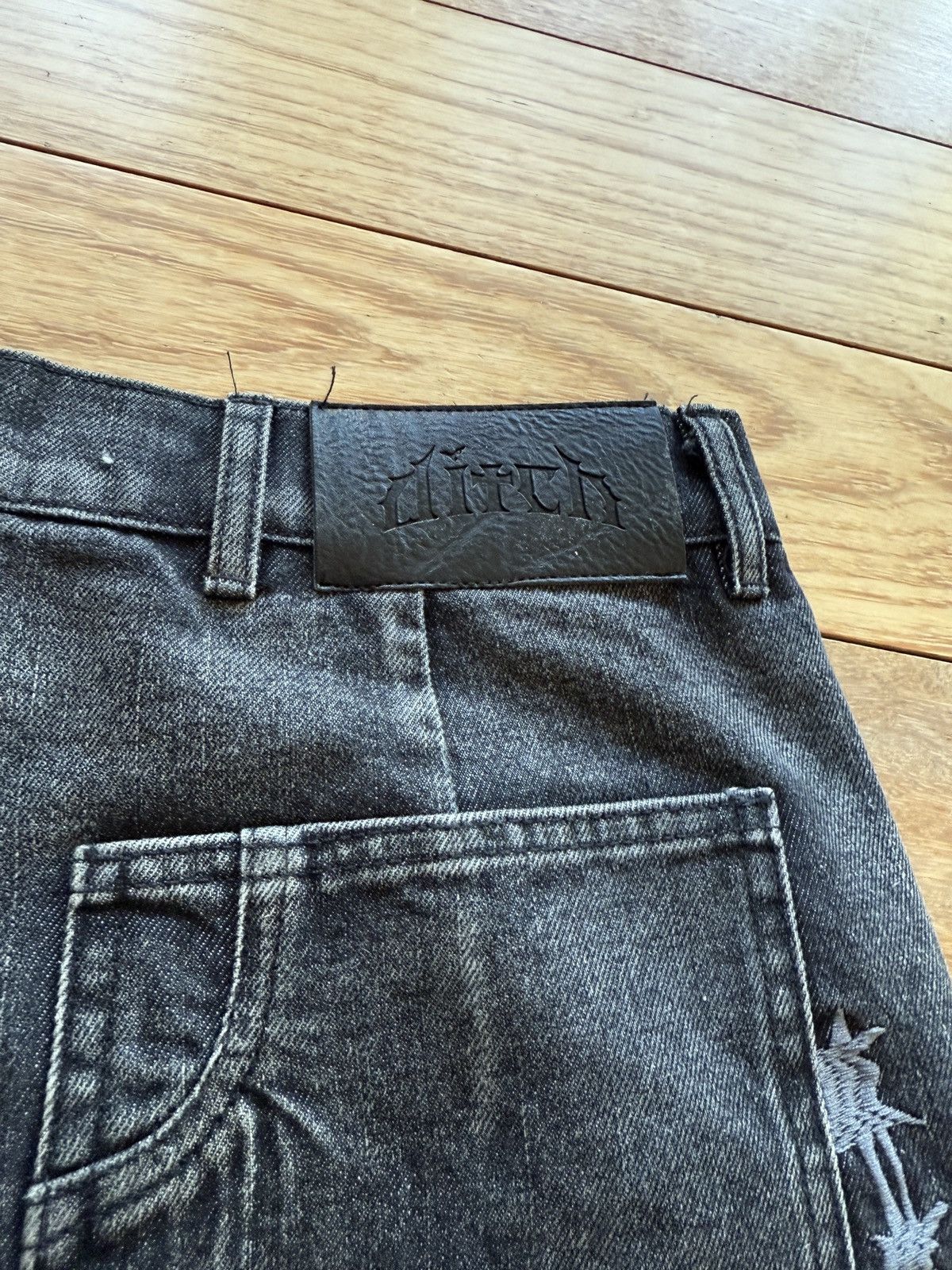 Other Ditch Barbed Wire Jorts Size US 31 - 4 Thumbnail