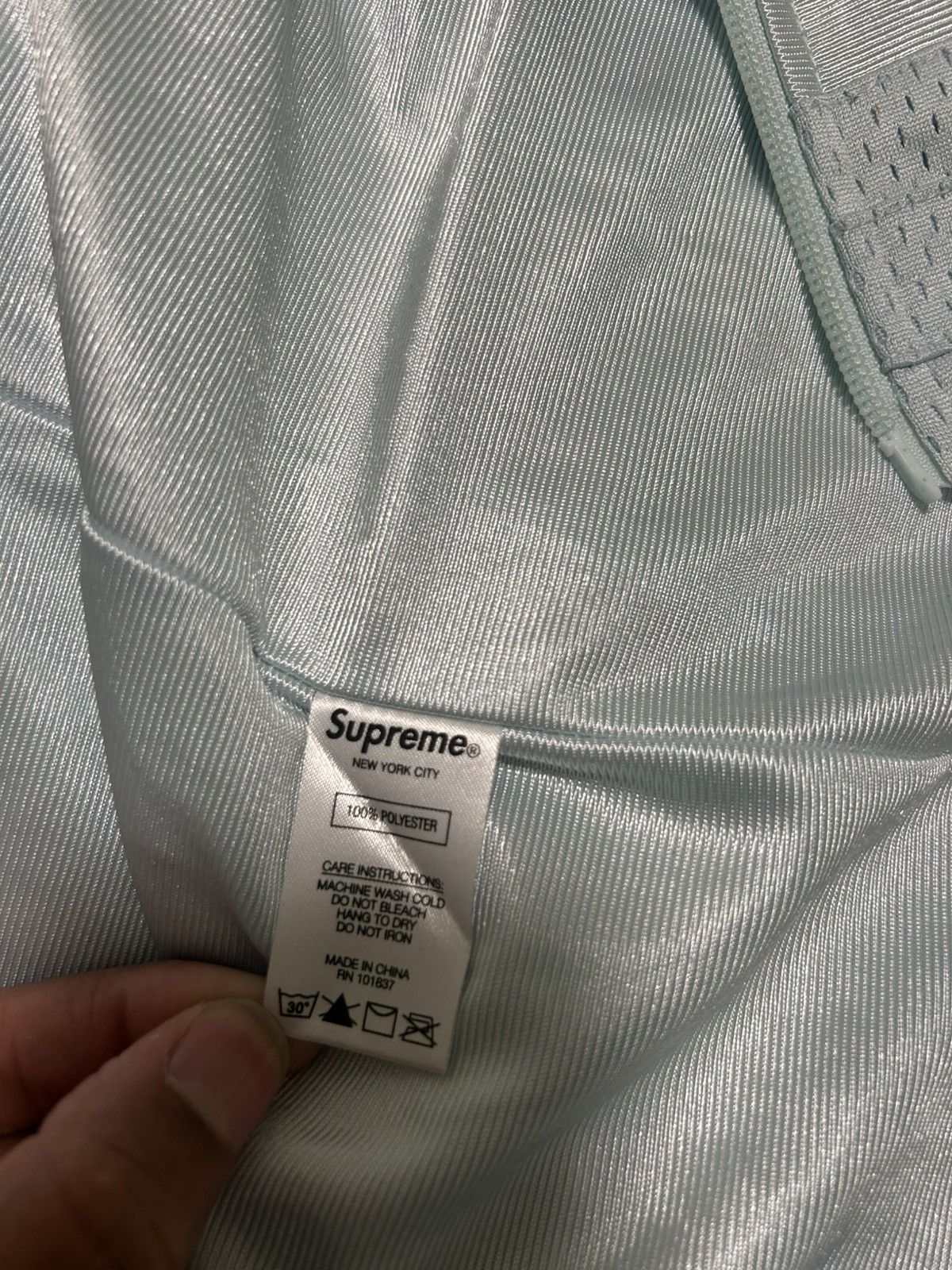 Supreme Supreme Mesh Zip Up Shirt size M Size US M / EU 48-50 / 2 - 4 Thumbnail