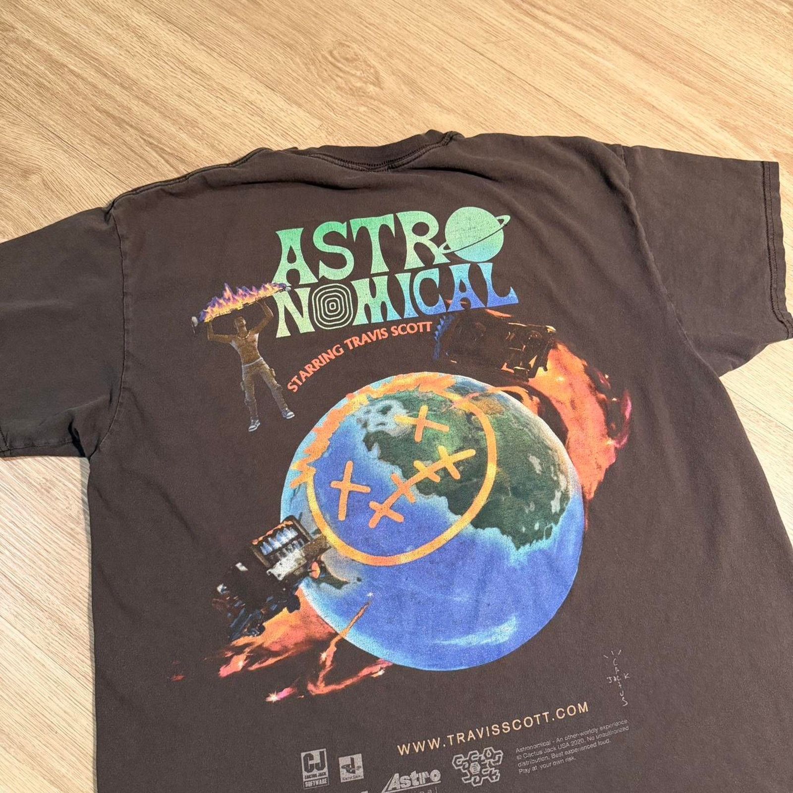 Travis Scott Travis scott astroworld tour t shirt Size US XL / EU 56 / 4 - 2 Thumbnail
