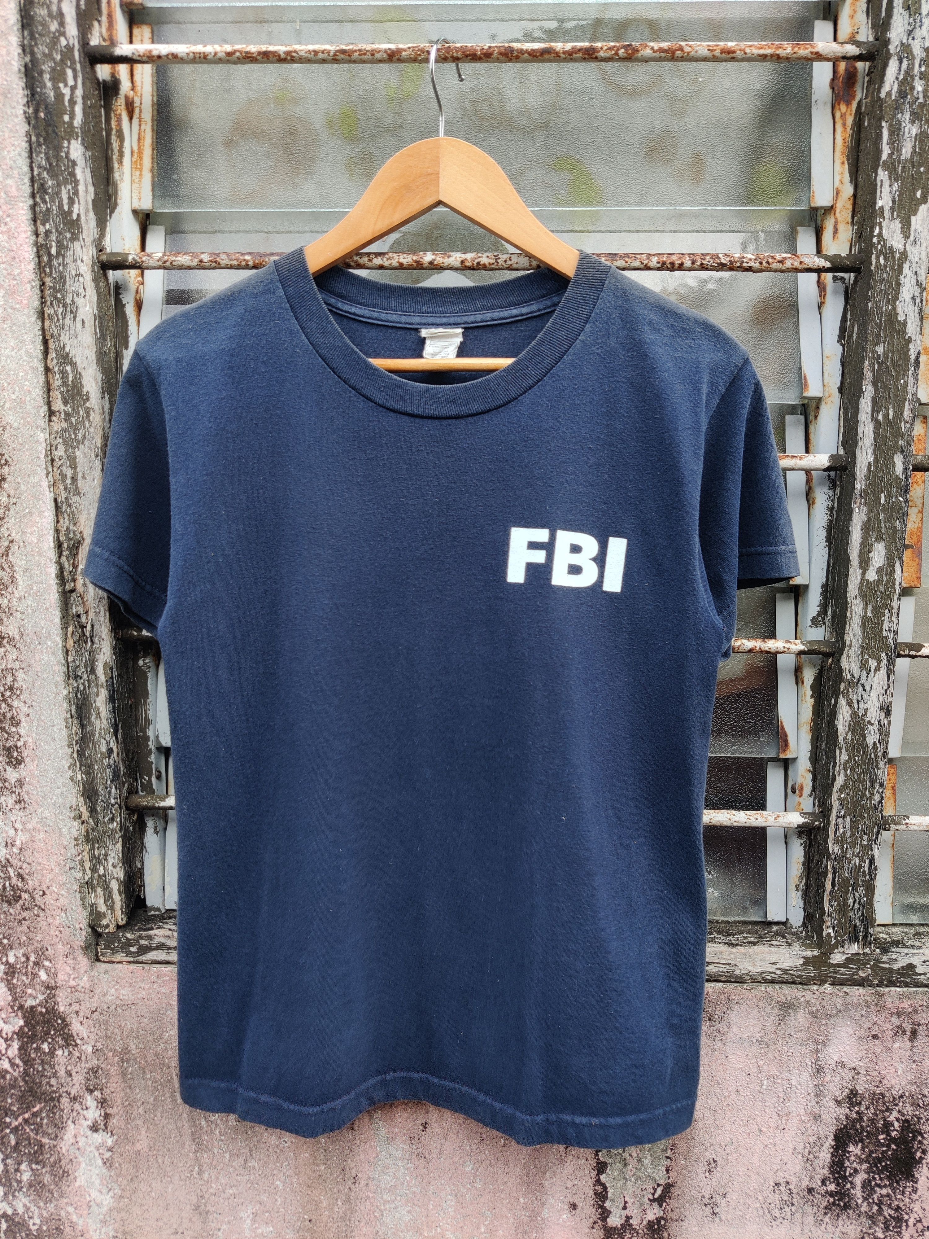 Vintage Vintage Female Body Inspector FBI Shirt Size US S / EU 44-46 / 1 - 4 Thumbnail