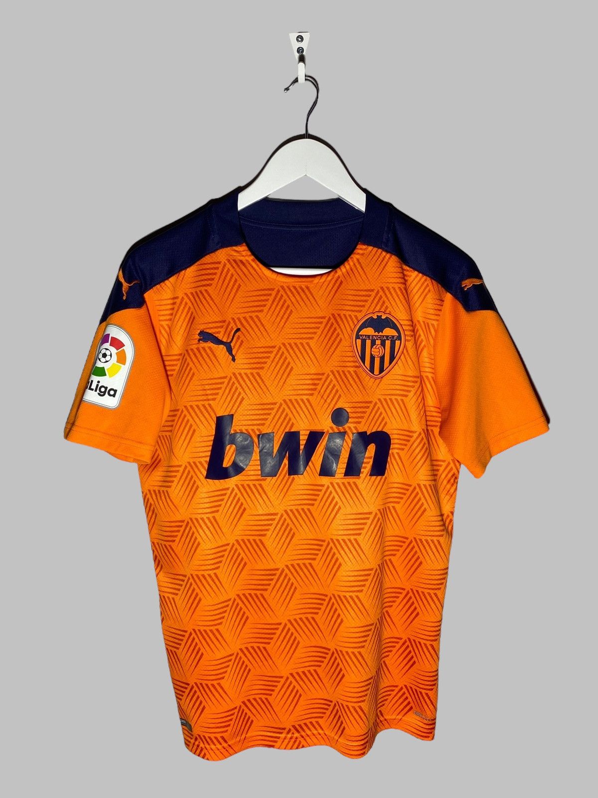 Puma Puma Valencia CF 2020/21 Away Football Shirt Soccer Jersey Size US S / EU 44-46 / 1 - 1 Thumbnail