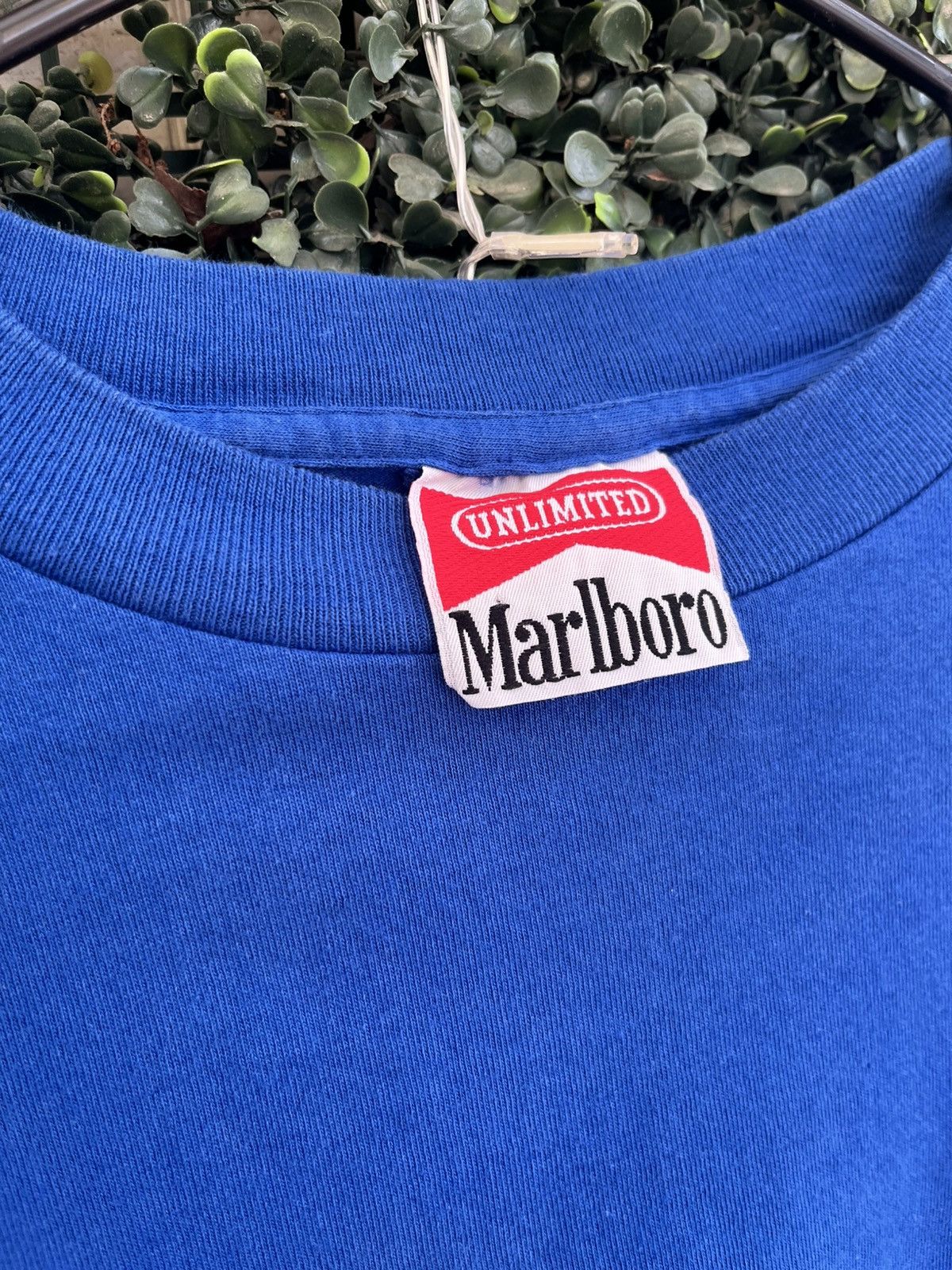 Marlboro Vintage Marlboro Wolf Tee Size US XL / EU 56 / 4 - 5 Thumbnail