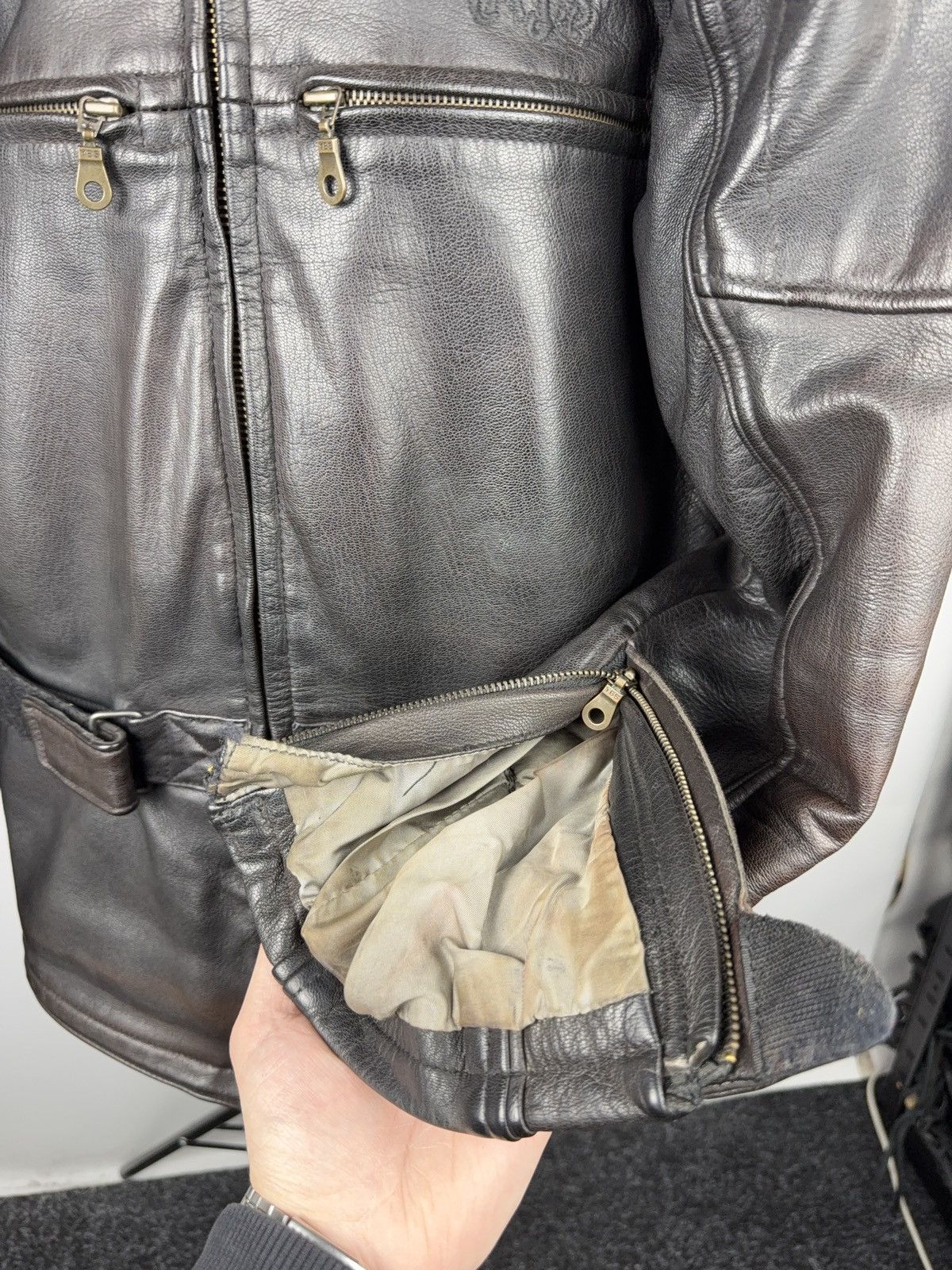 Genuine Leather 90s AJS Biker Moto Leather Motorcycle Jacket Armor Size 50 Size US M / EU 48-50 / 2 - 24 Thumbnail