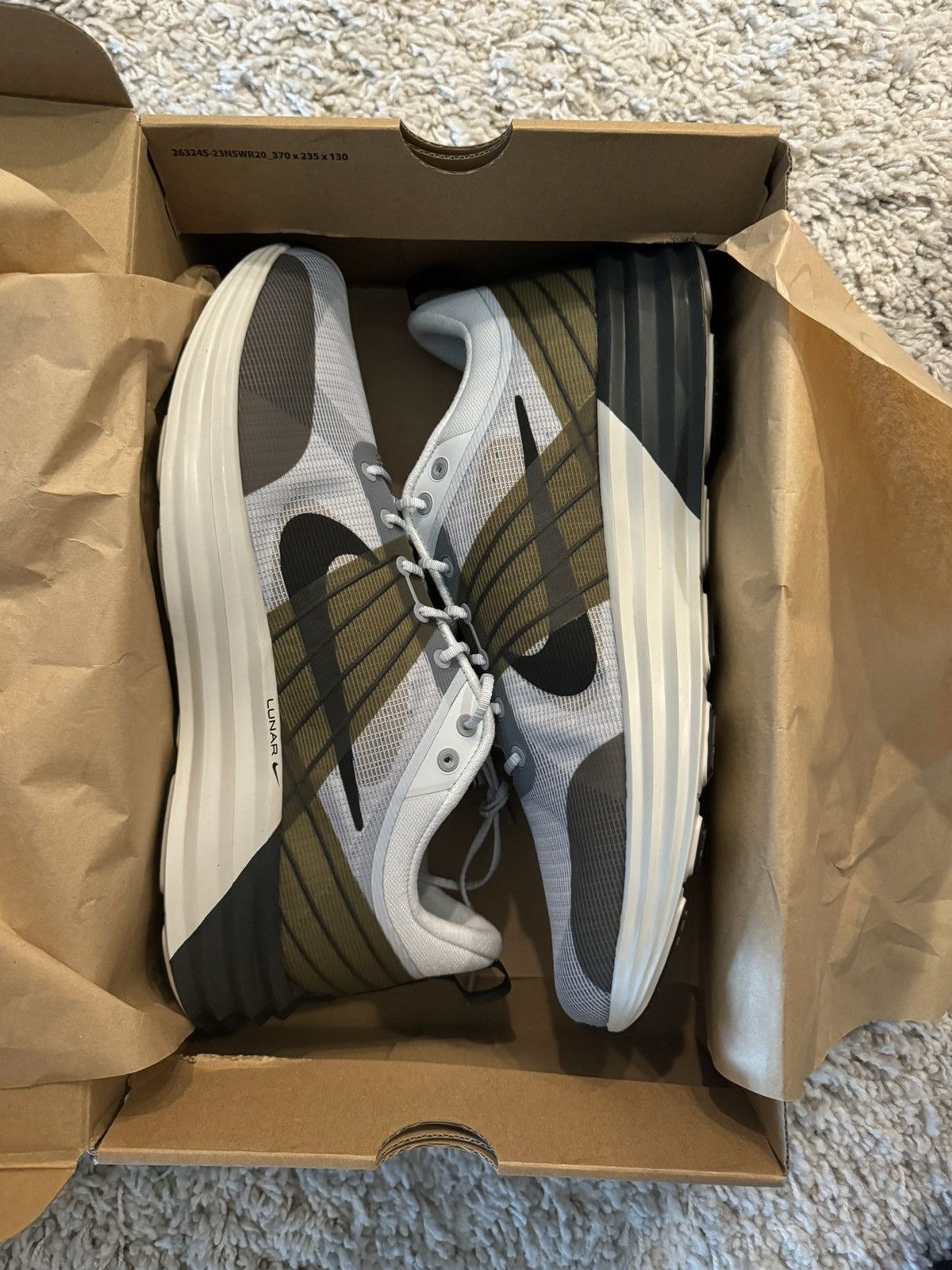 Nike Lunar Roam Sz 14 Platnium/Wolf Grey
