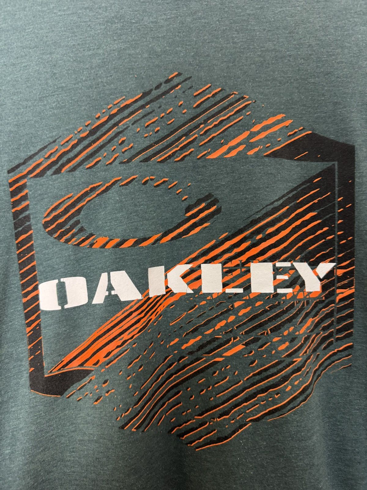 Oakley Oakley big logo tee outdoor gorpcore style streetwear Size US L / EU 52-54 / 3 - 4 Thumbnail