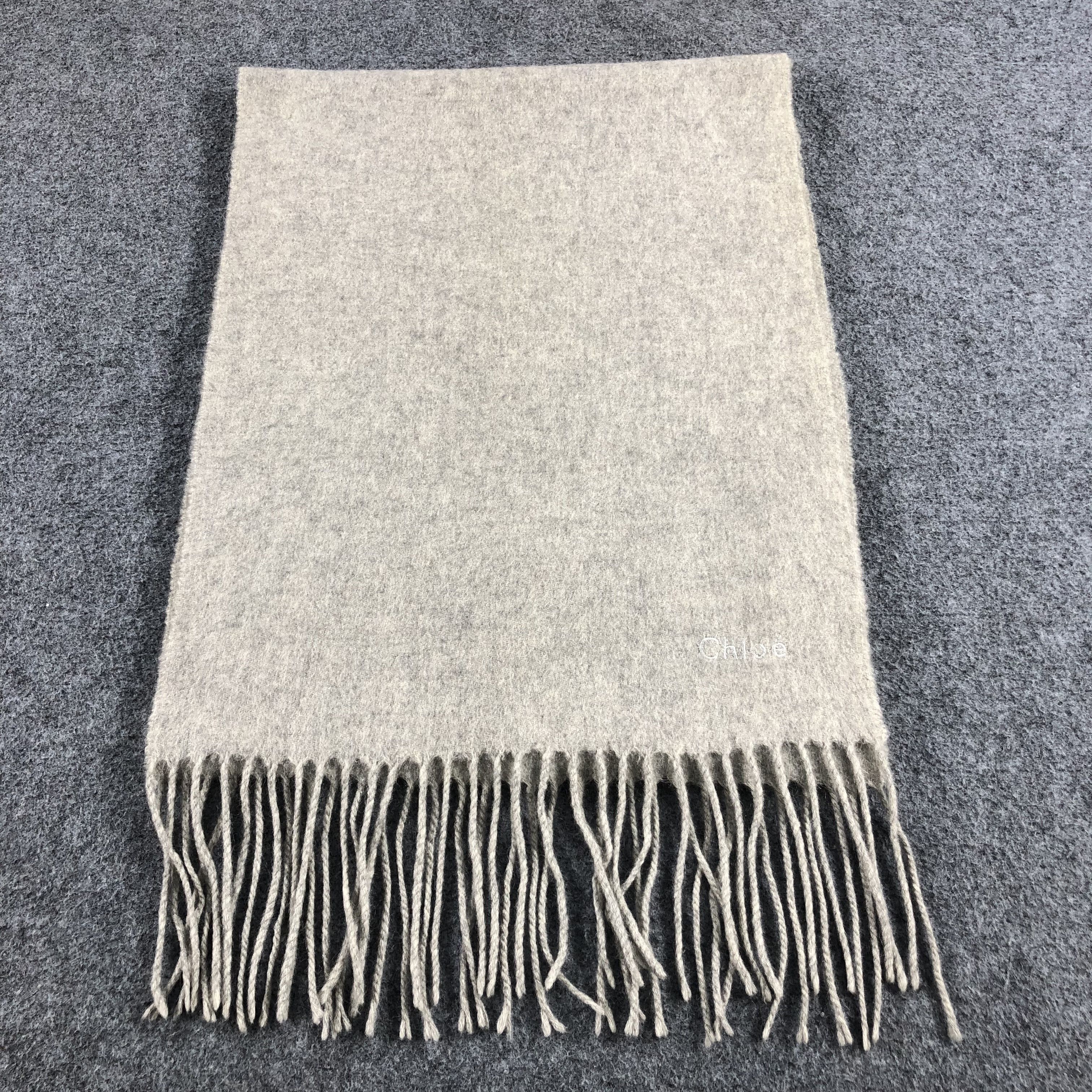 Japanese Brand Chloe Grey Cashmere Scarf Muffler V797 Size ONE SIZE - 2 Thumbnail
