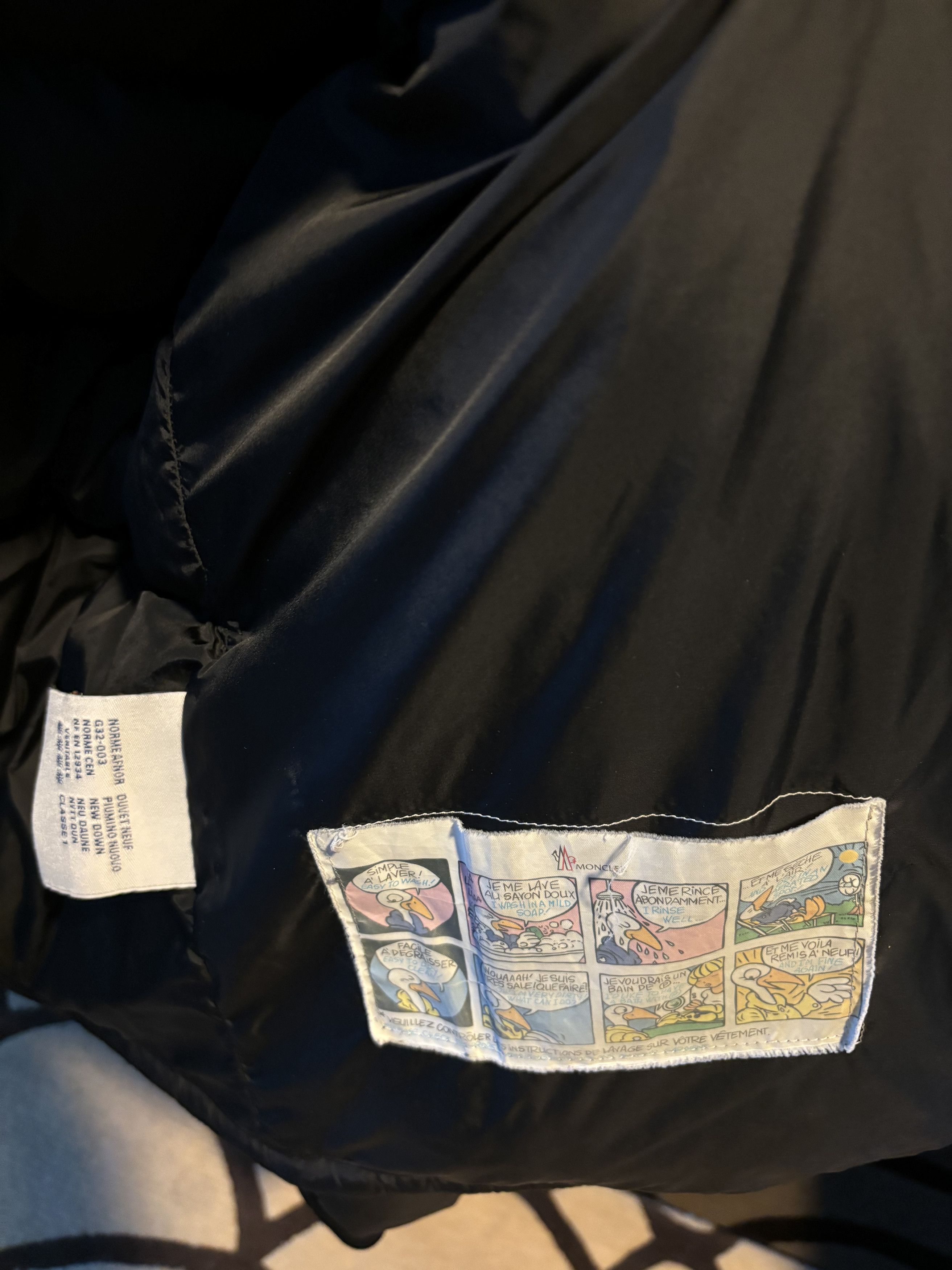 Moncler Moncler black down-filled winter jacket with detachable hood Size US S / EU 44-46 / 1 - 3 Thumbnail