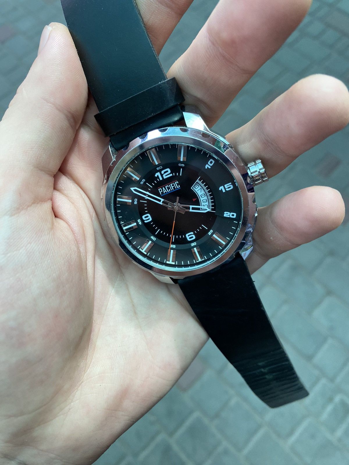 Jewelry Pacific X1062 Quartz Watch Leather Strap Day Date Size ONE SIZE - 7 Thumbnail