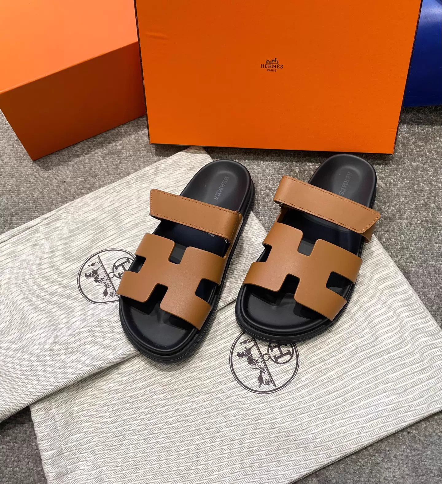 Hermes Hermes 'Erji' Classic Brown Velcro Flat Slides 37 Size US 6.5 / IT 36.5 - 2 Thumbnail