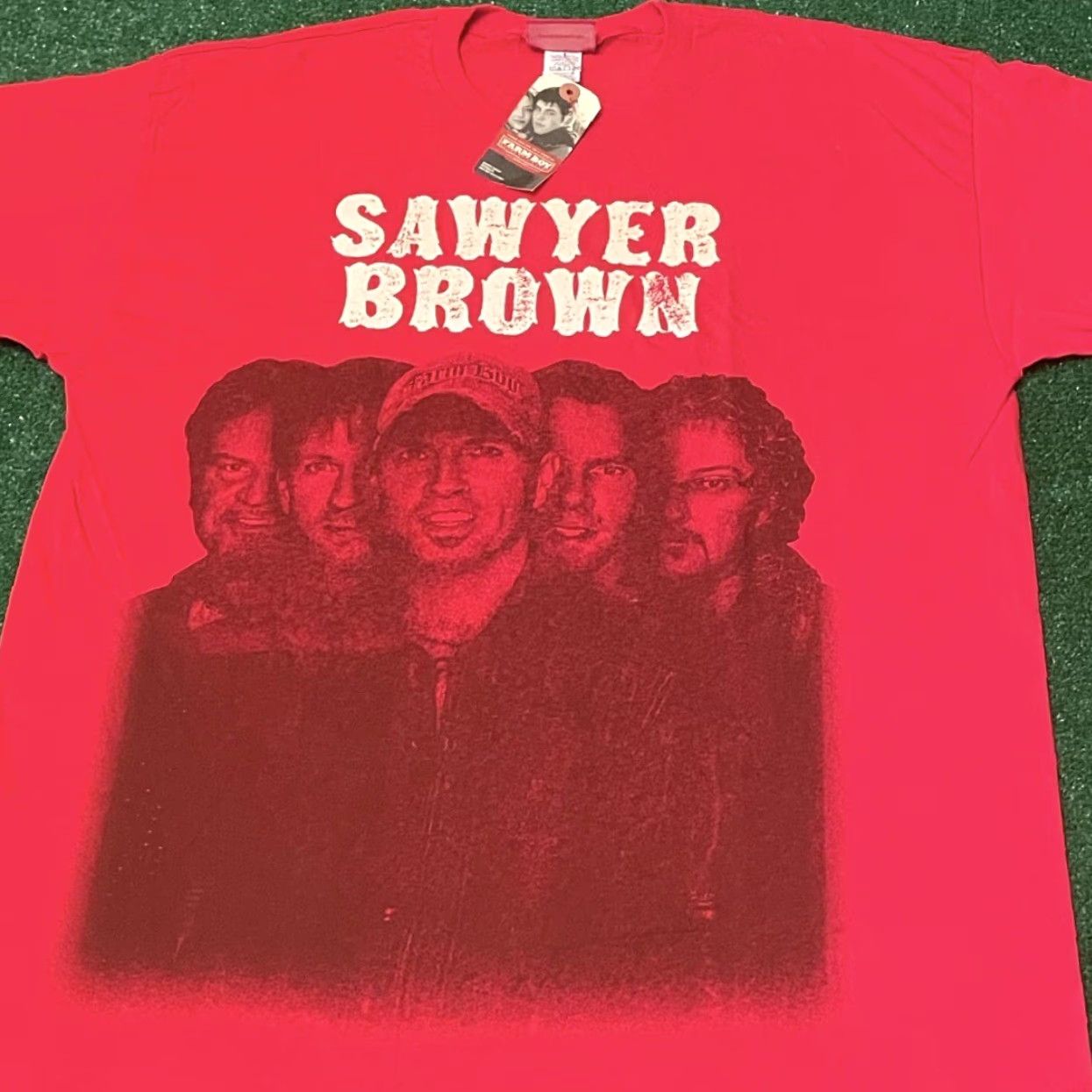 Vintage VINTAGE Sawyer Brown Nashville Farm Boy Country Band Tee 2008 VTG Shirt XL NWT Red 90s Mens T-Shirt Size US XL / EU 56 / 4 - 4 Thumbnail