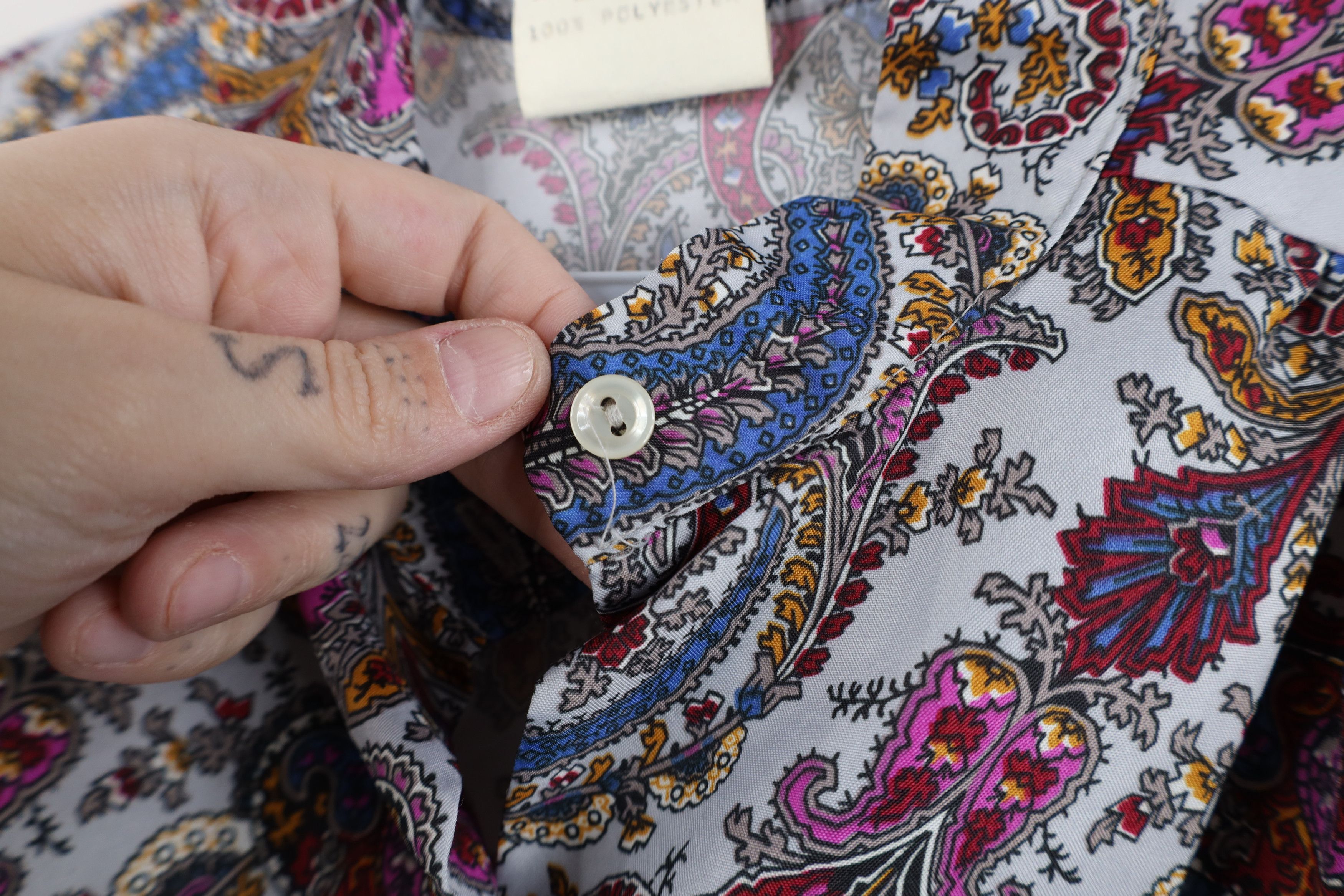 Vintage Vintage 60s 70s Streetwear Paisley Ruffled Button Shirt USA Size XL / US 12-14 / IT 48-50 - 5 Thumbnail