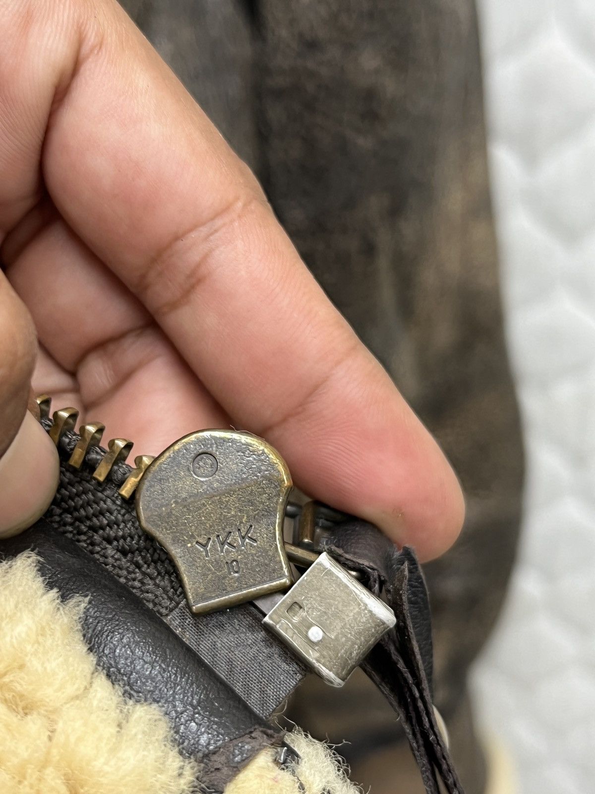 Genuine Leather 🔥🔥🔥STEALS VTG B3 US ARMY MILITARY SHEEPSKIN JACKET Size US M / EU 48-50 / 2 - 12 Thumbnail