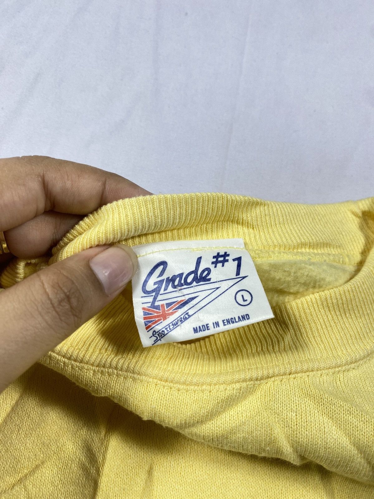 Vintage Vintage 80's Camel F1 Team Honda Sweatshirt Size US L / EU 52-54 / 3 - 7 Thumbnail