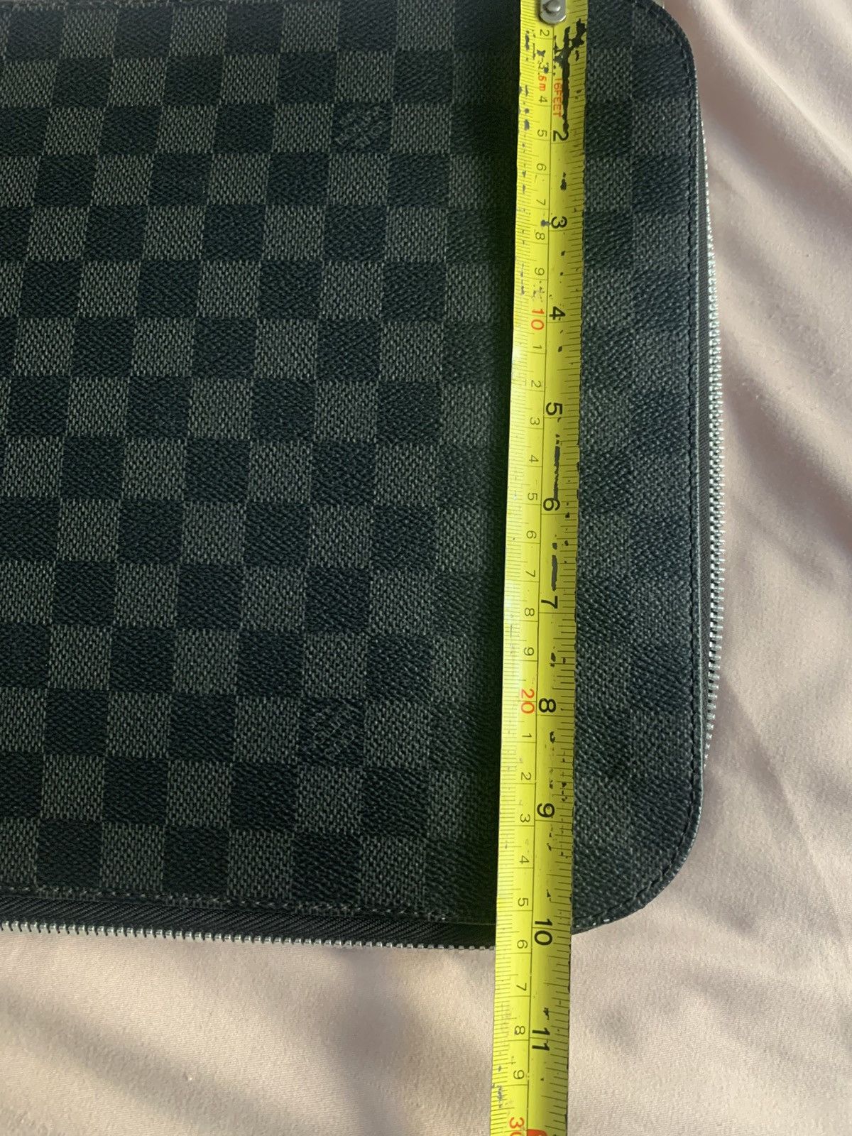 Louis Vuitton Louis vuitton damier graphite horizon laptop sleeve Size ONE SIZE - 14 Thumbnail