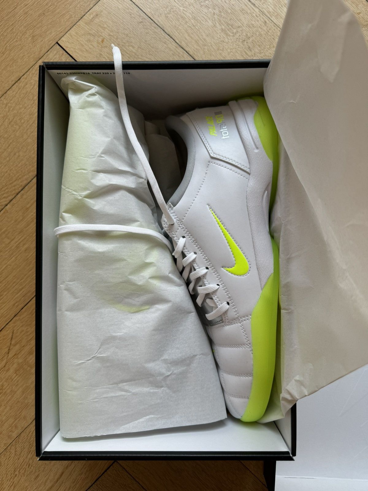 Palace Nike x Palace Total 90 3 Size US 11.5 / EU 44-45 - 1 Thumbnail