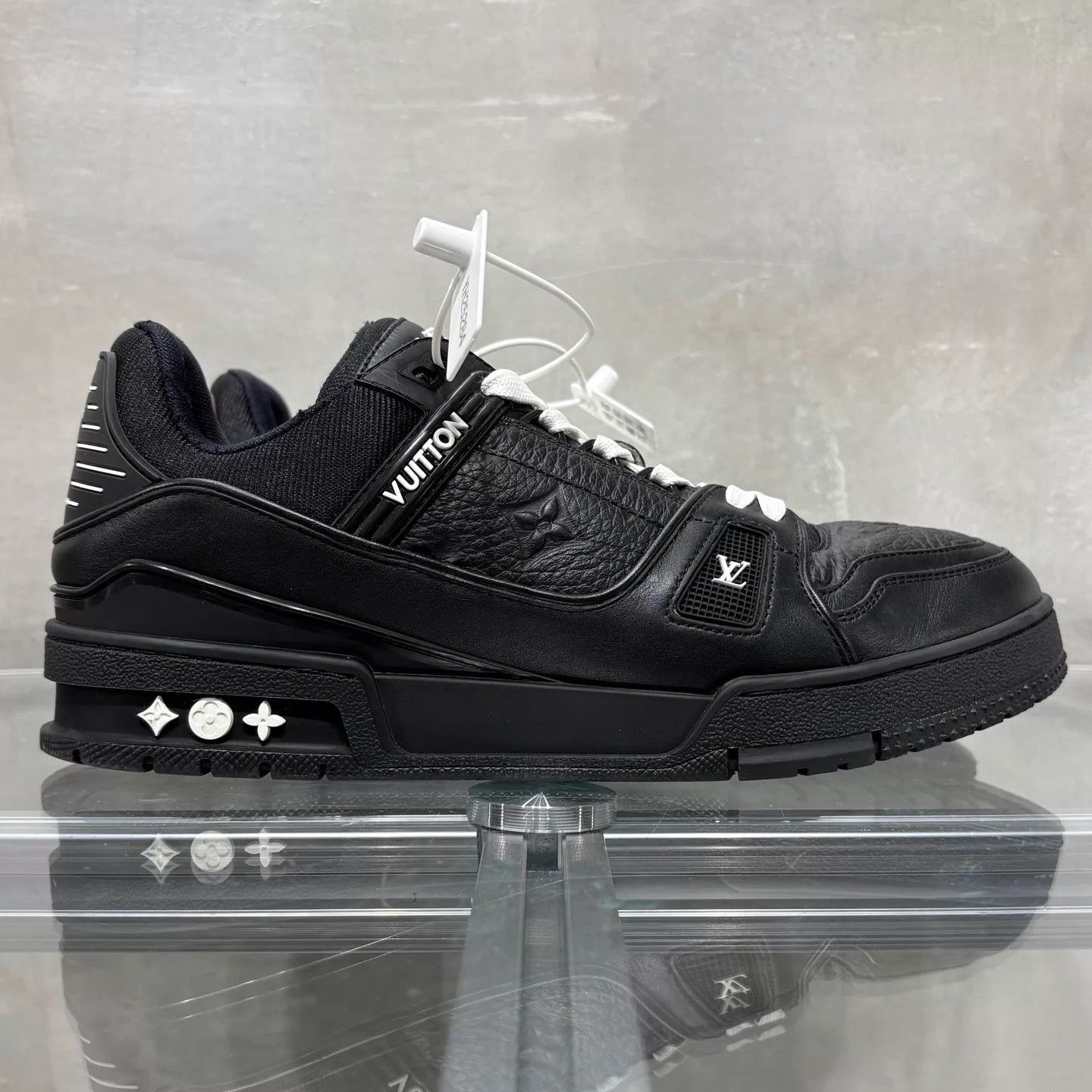 Louis Vuitton LV Trainer Black UK7 (41) YH25283 Size US 8 / EU 41 - 4 Thumbnail